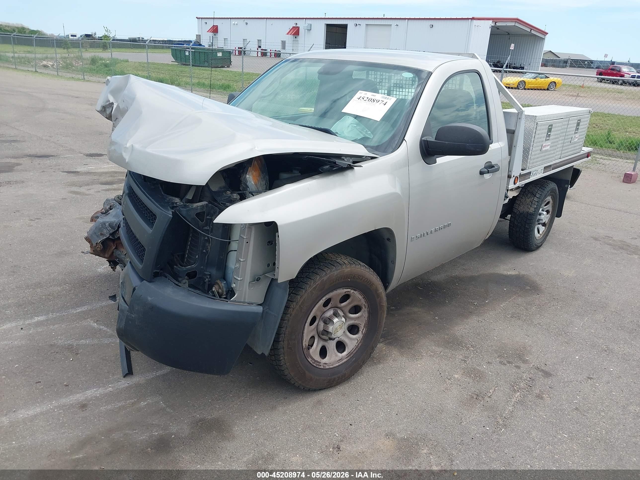 CHEVROLET SILVERADO image 2