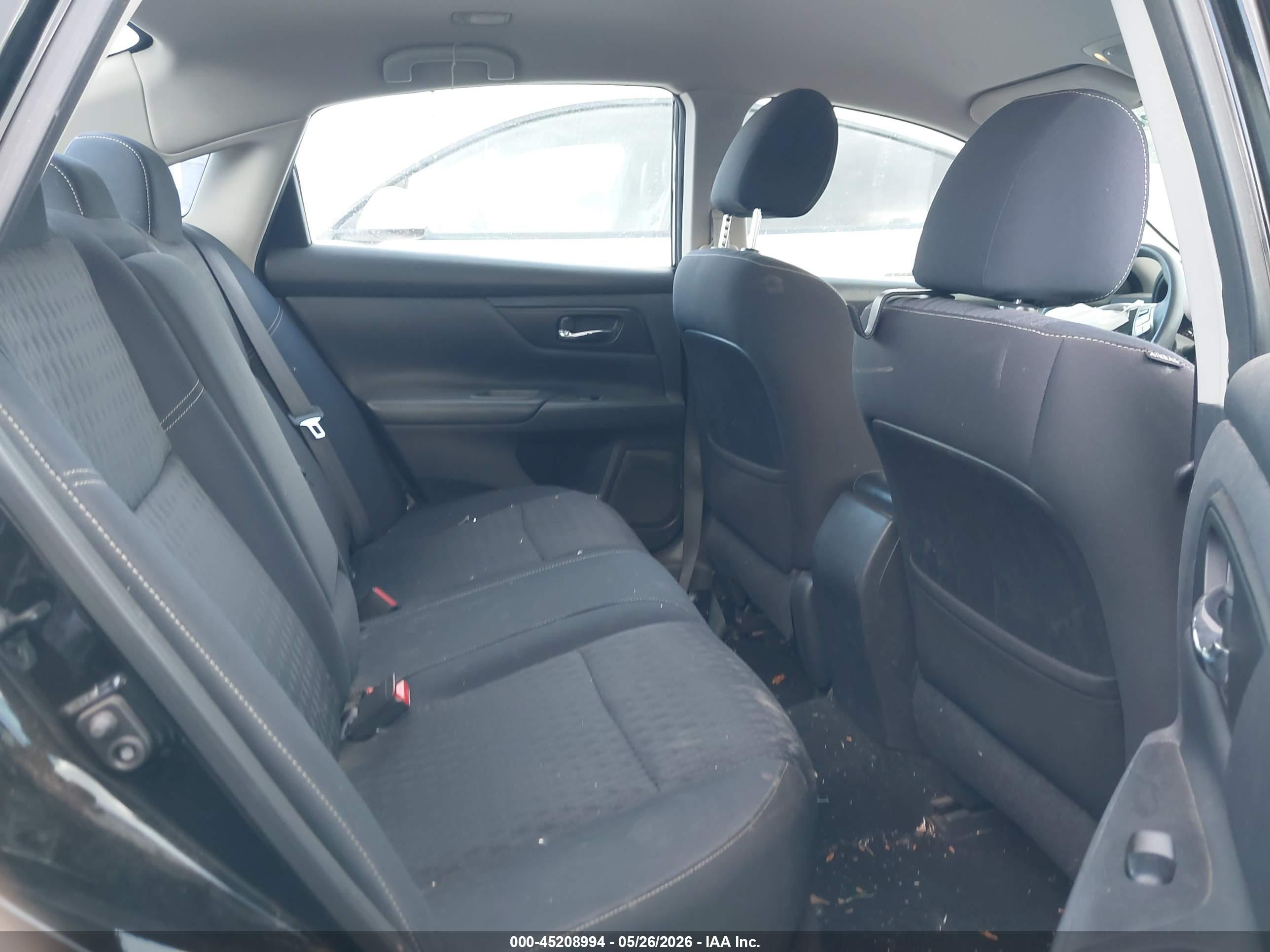 NISSAN ALTIMA image 8