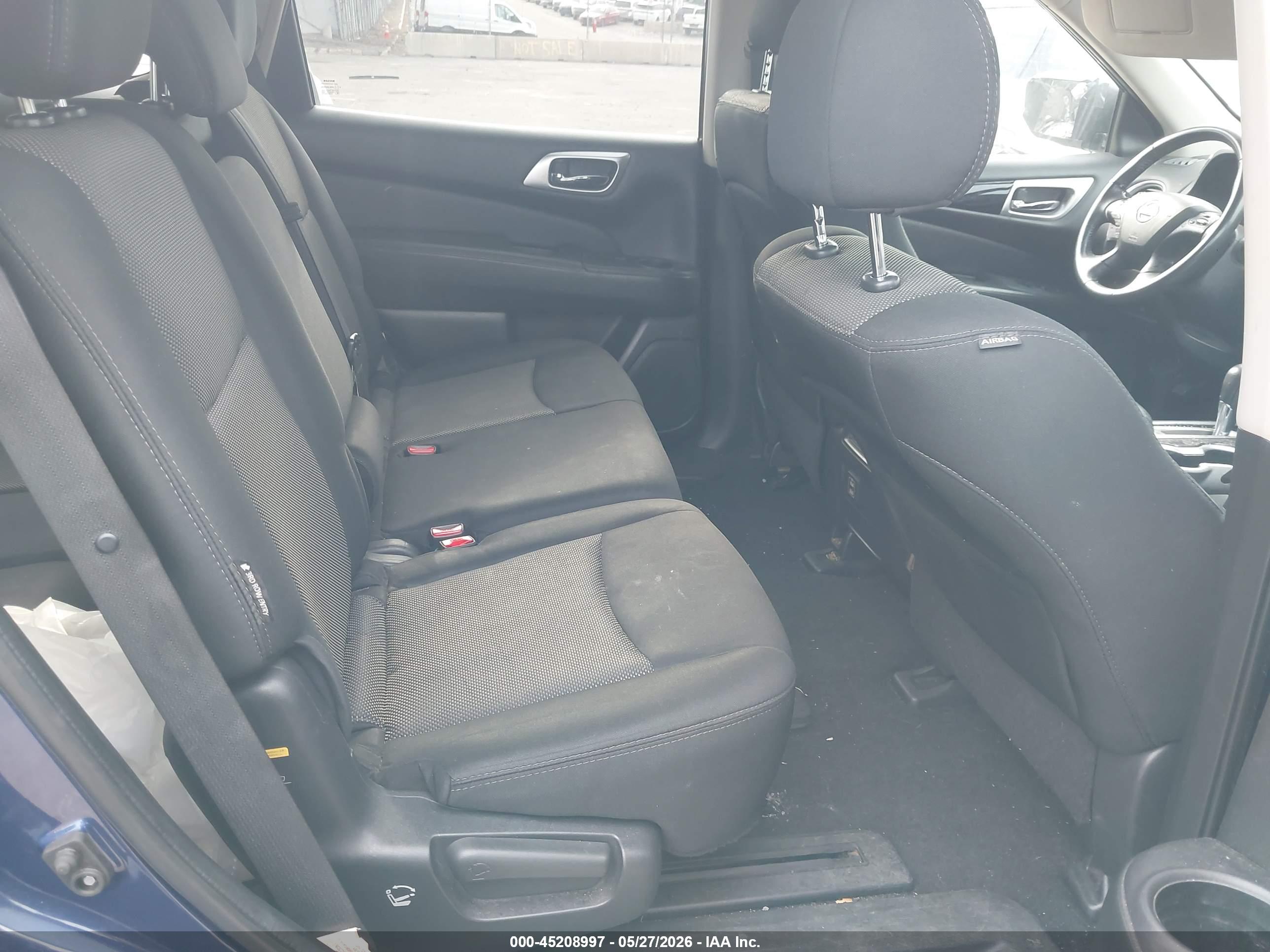 NISSAN PATHFINDER image 8