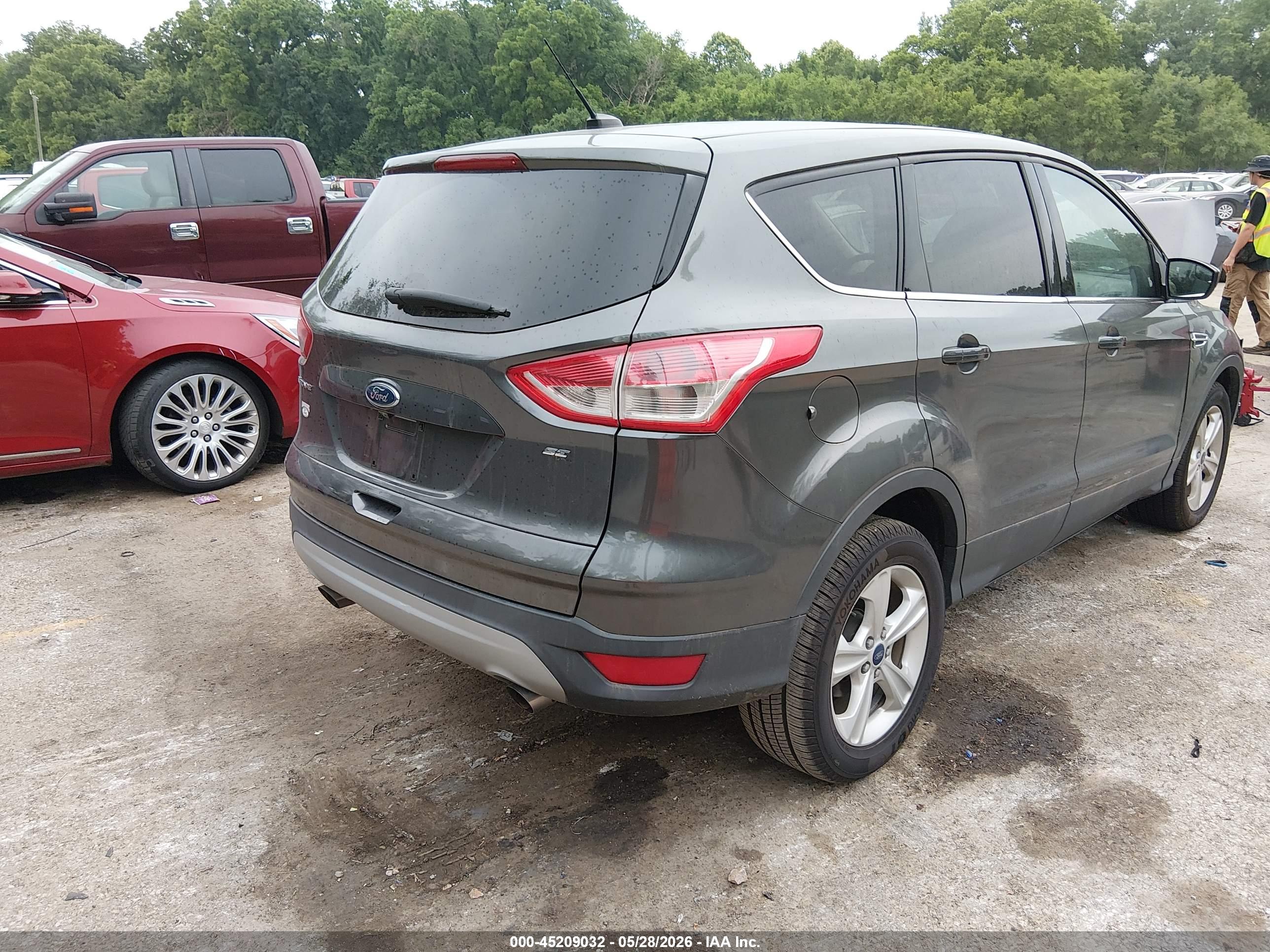 FORD ESCAPE image 4