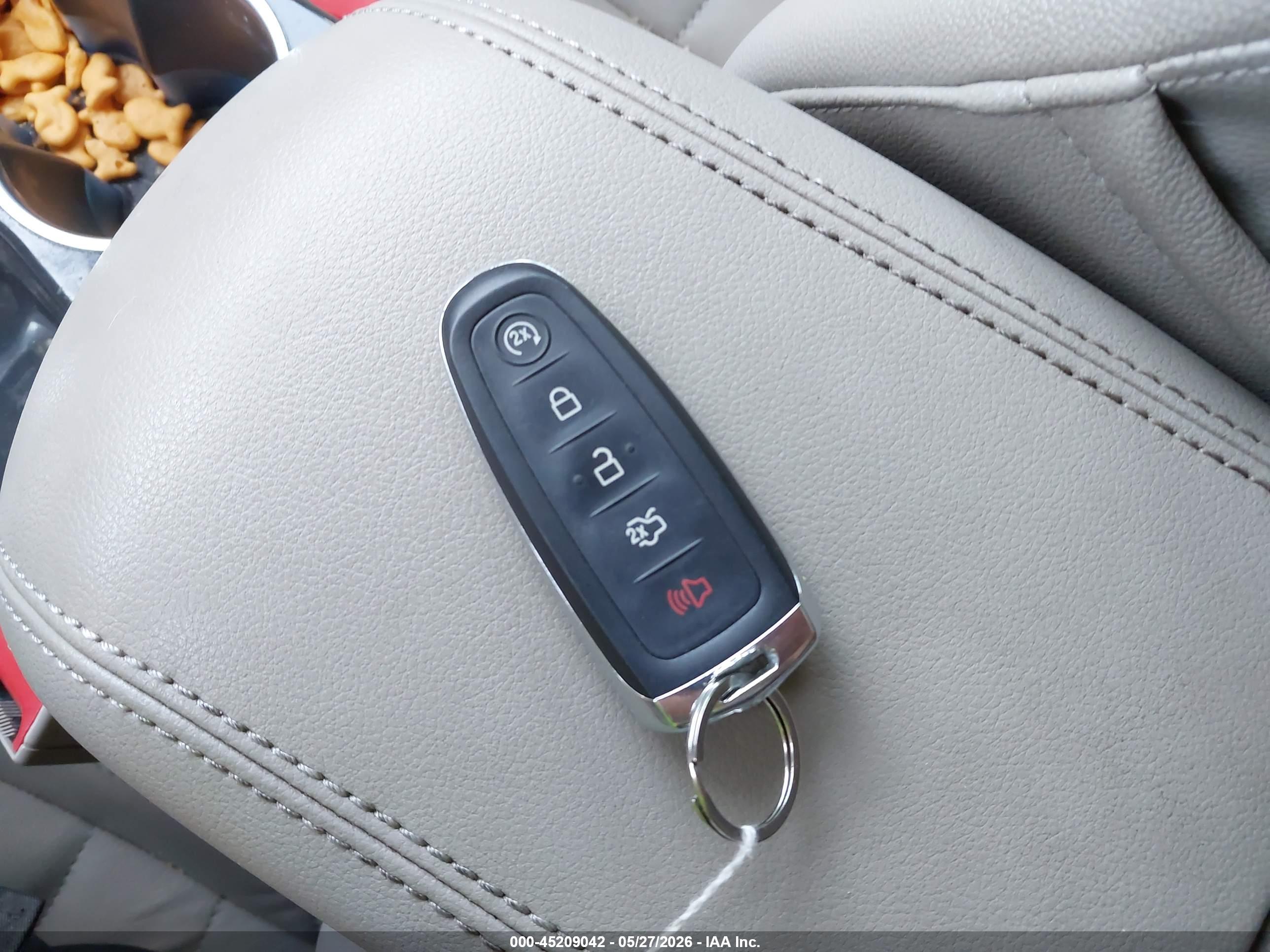FORD ESCAPE image 11