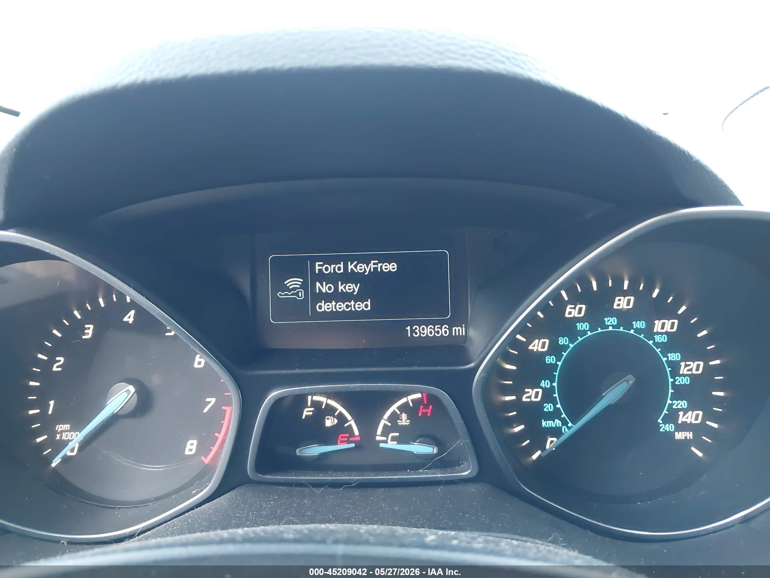 FORD ESCAPE image 7