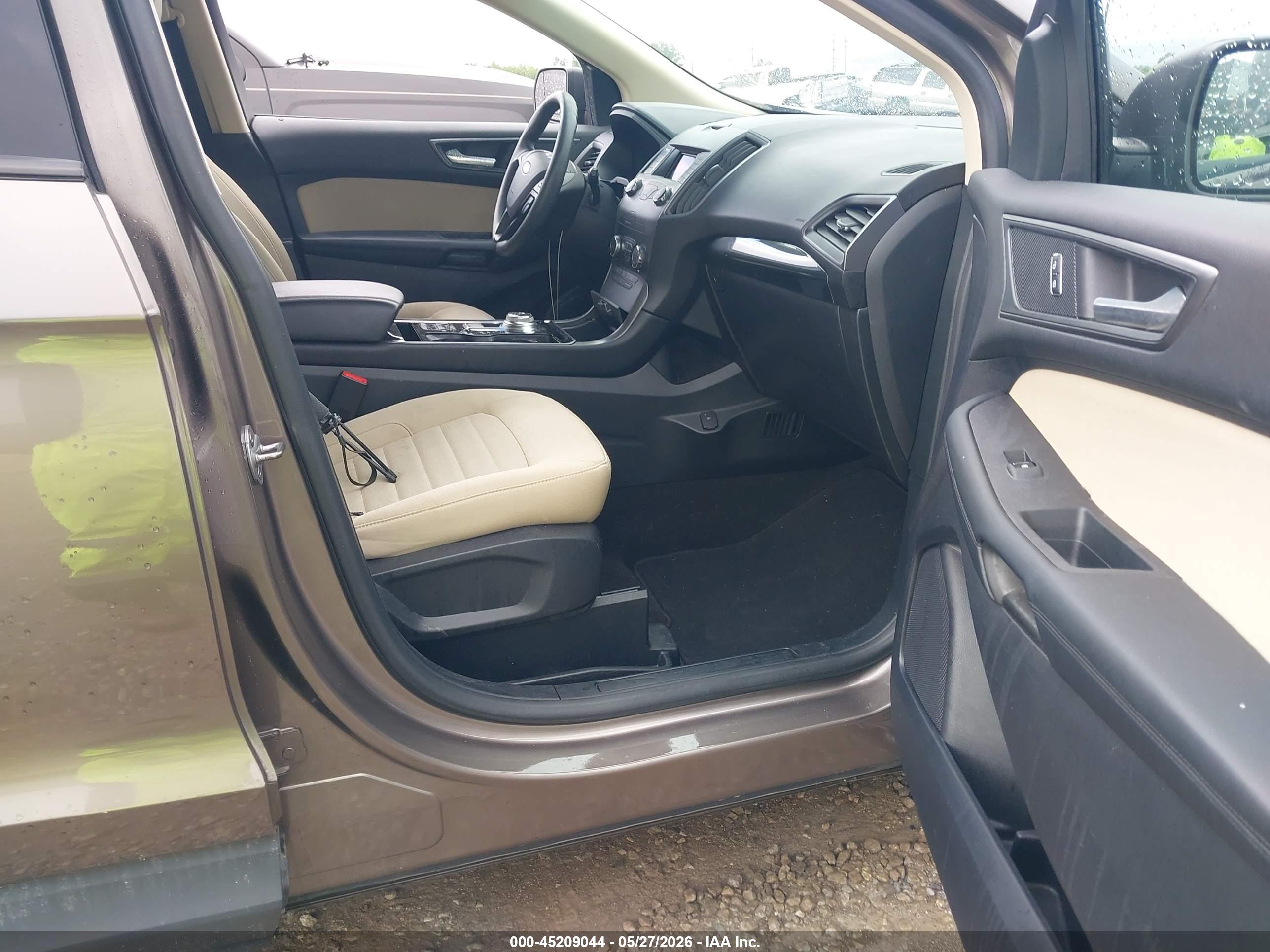 FORD EDGE image 5