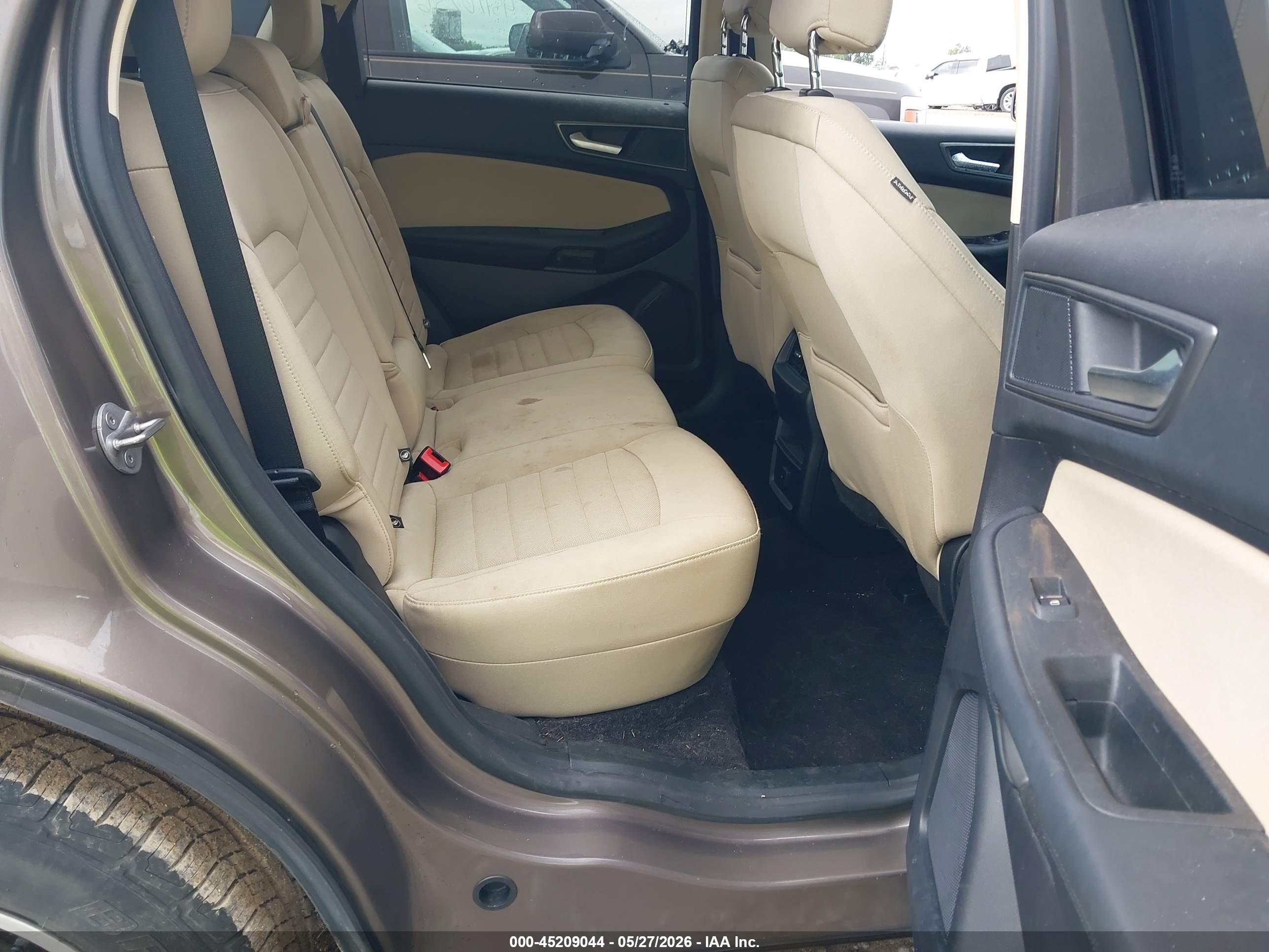 FORD EDGE image 8