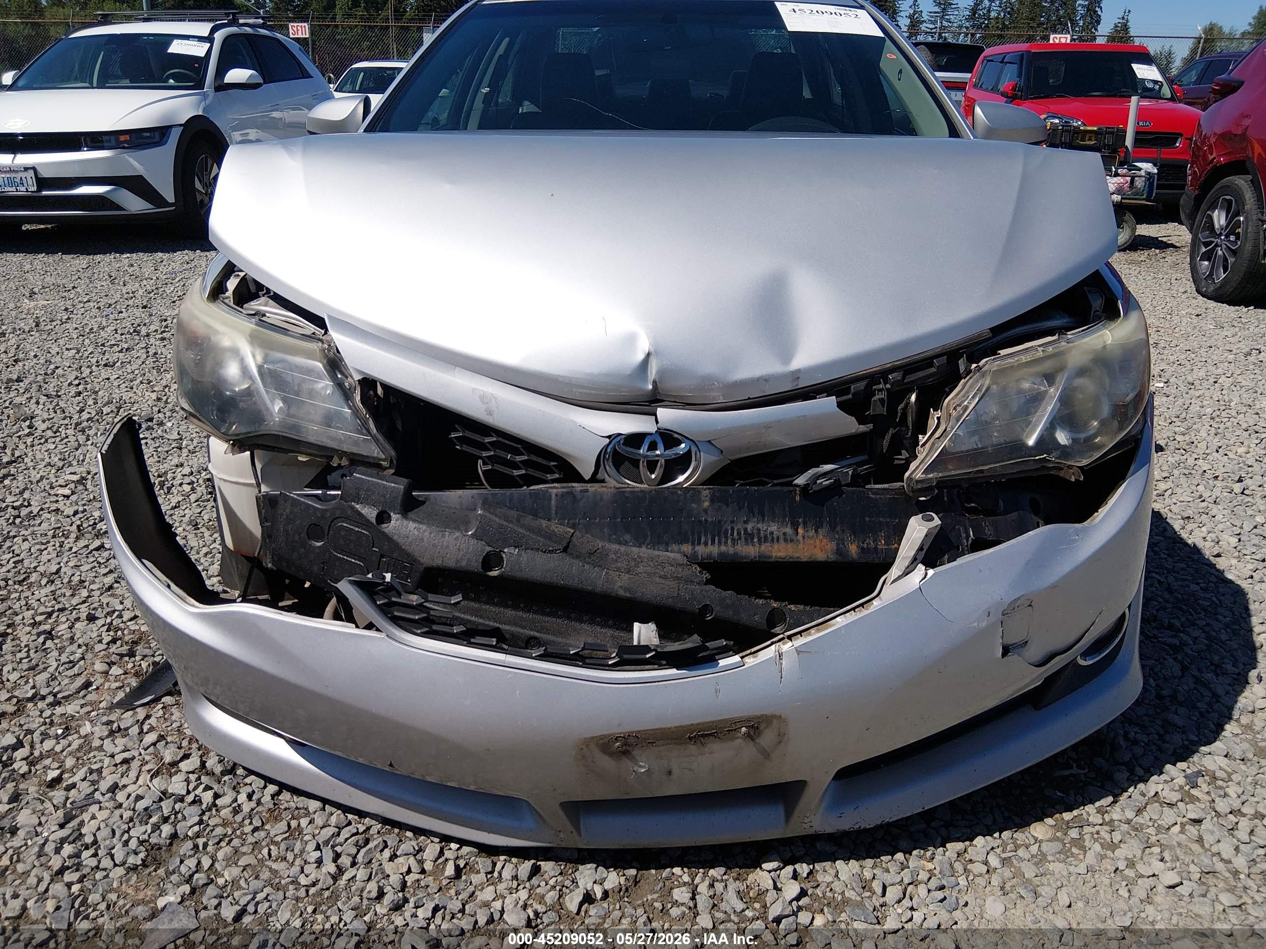 TOYOTA CAMRY image 6