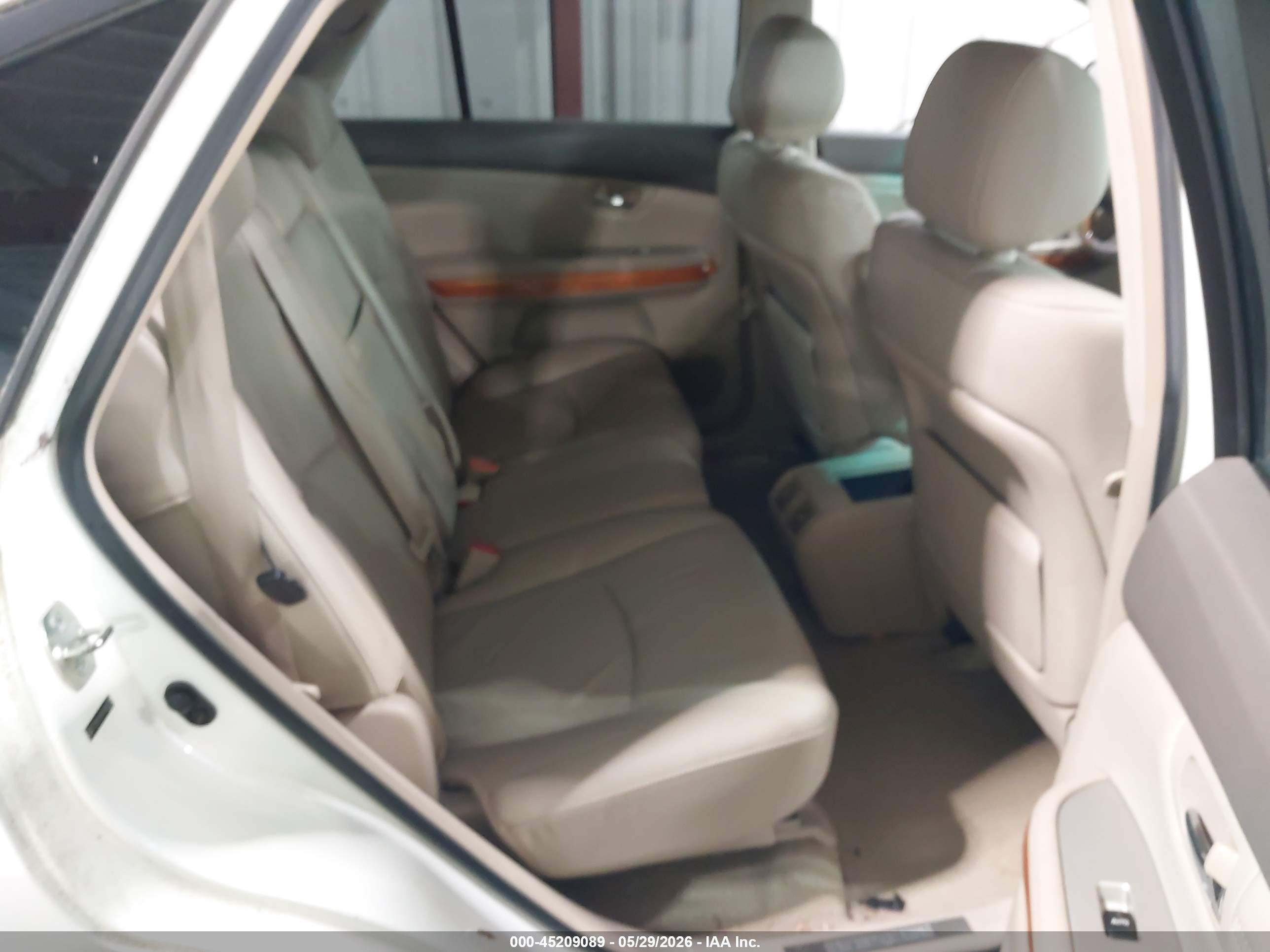 LEXUS RX image 8
