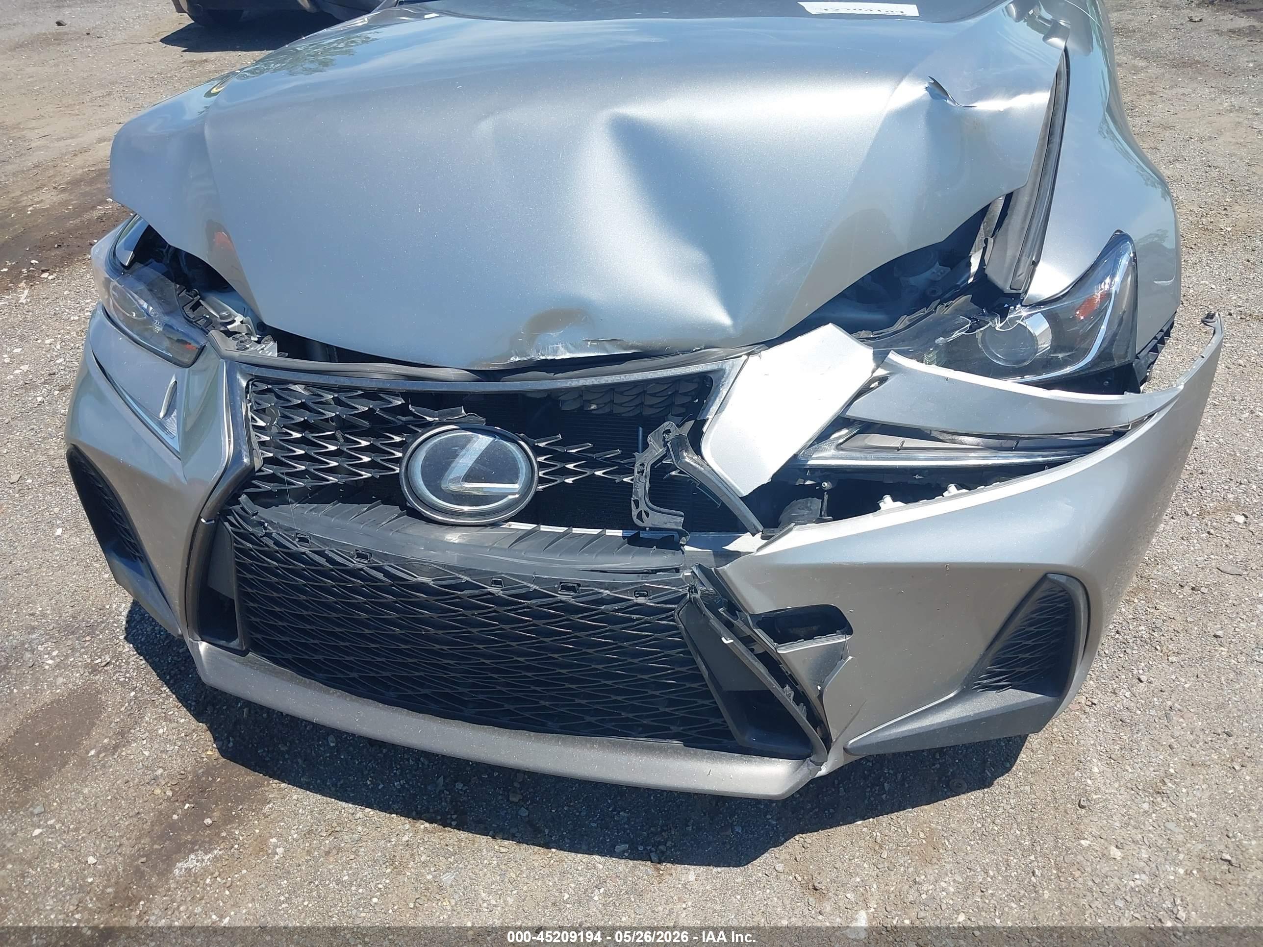 LEXUS IS image 6