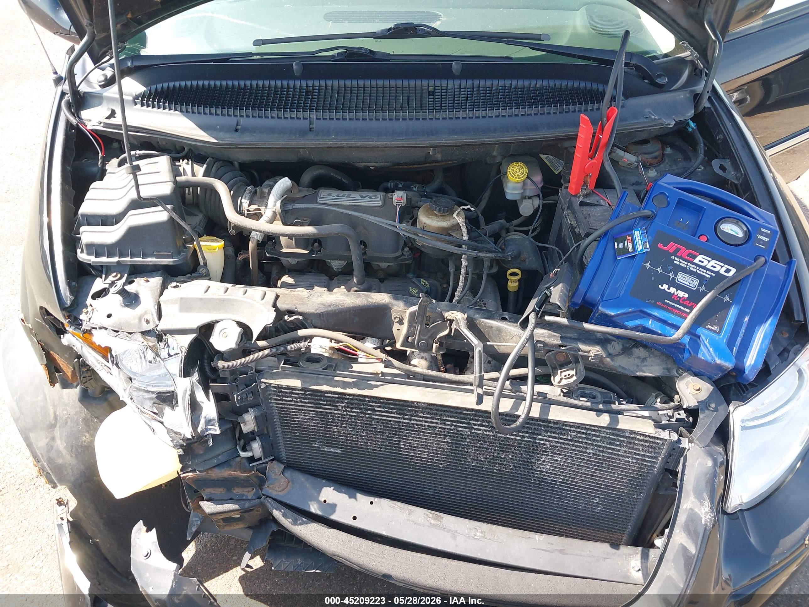 CHRYSLER TOWN image 10