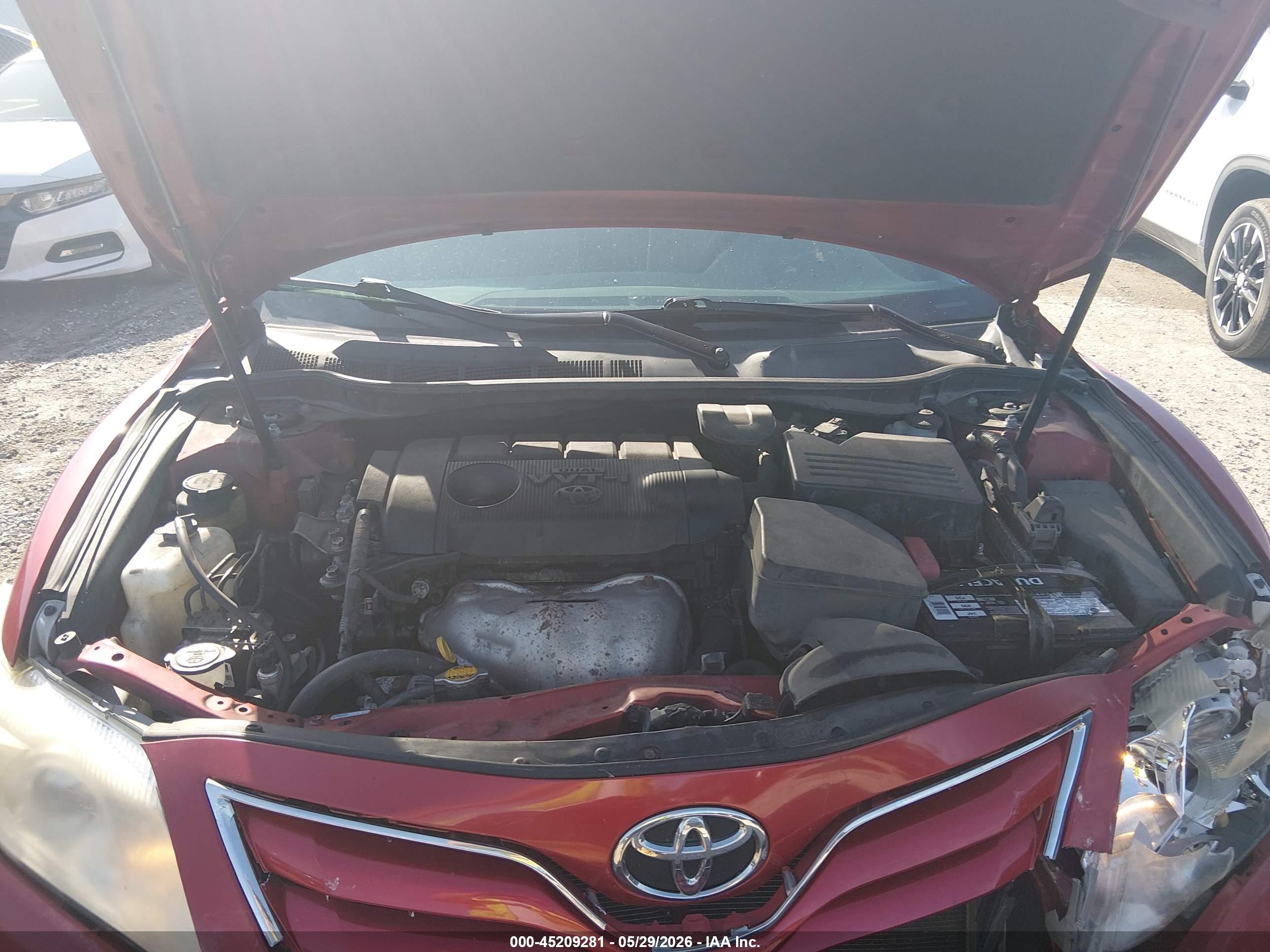 TOYOTA CAMRY image 10
