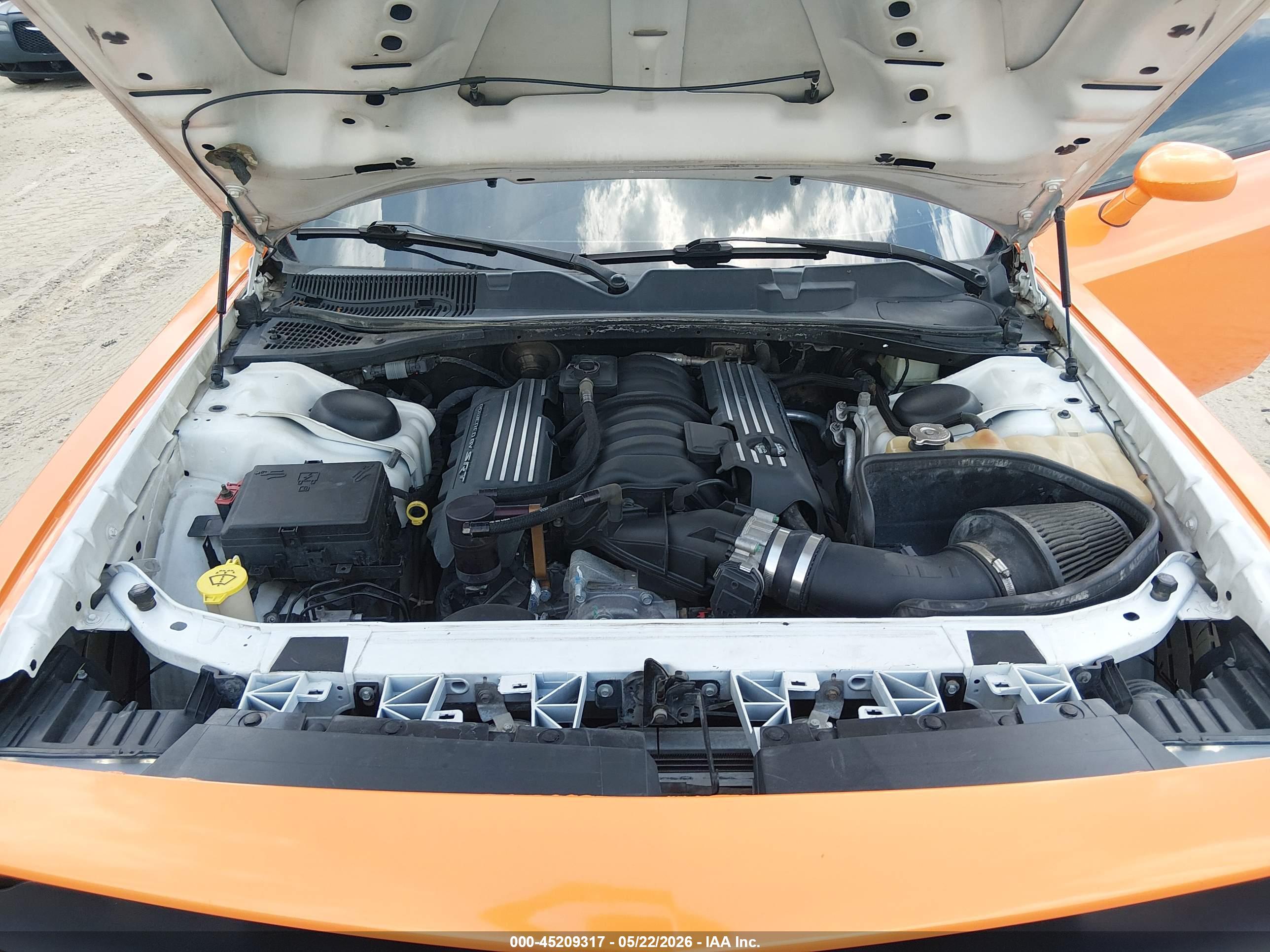 DODGE CHALLENGER image 10