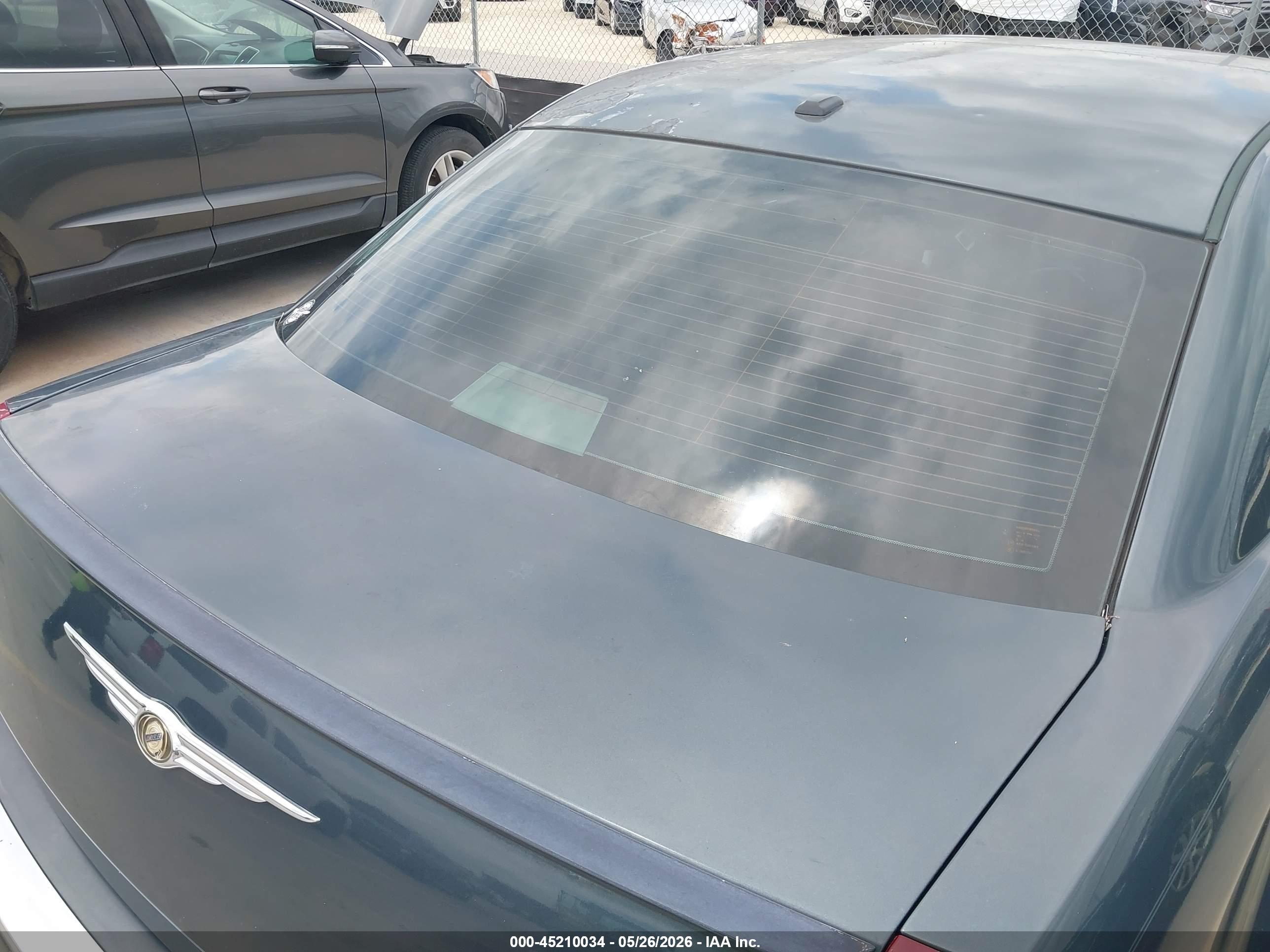 CHRYSLER 300C image 6