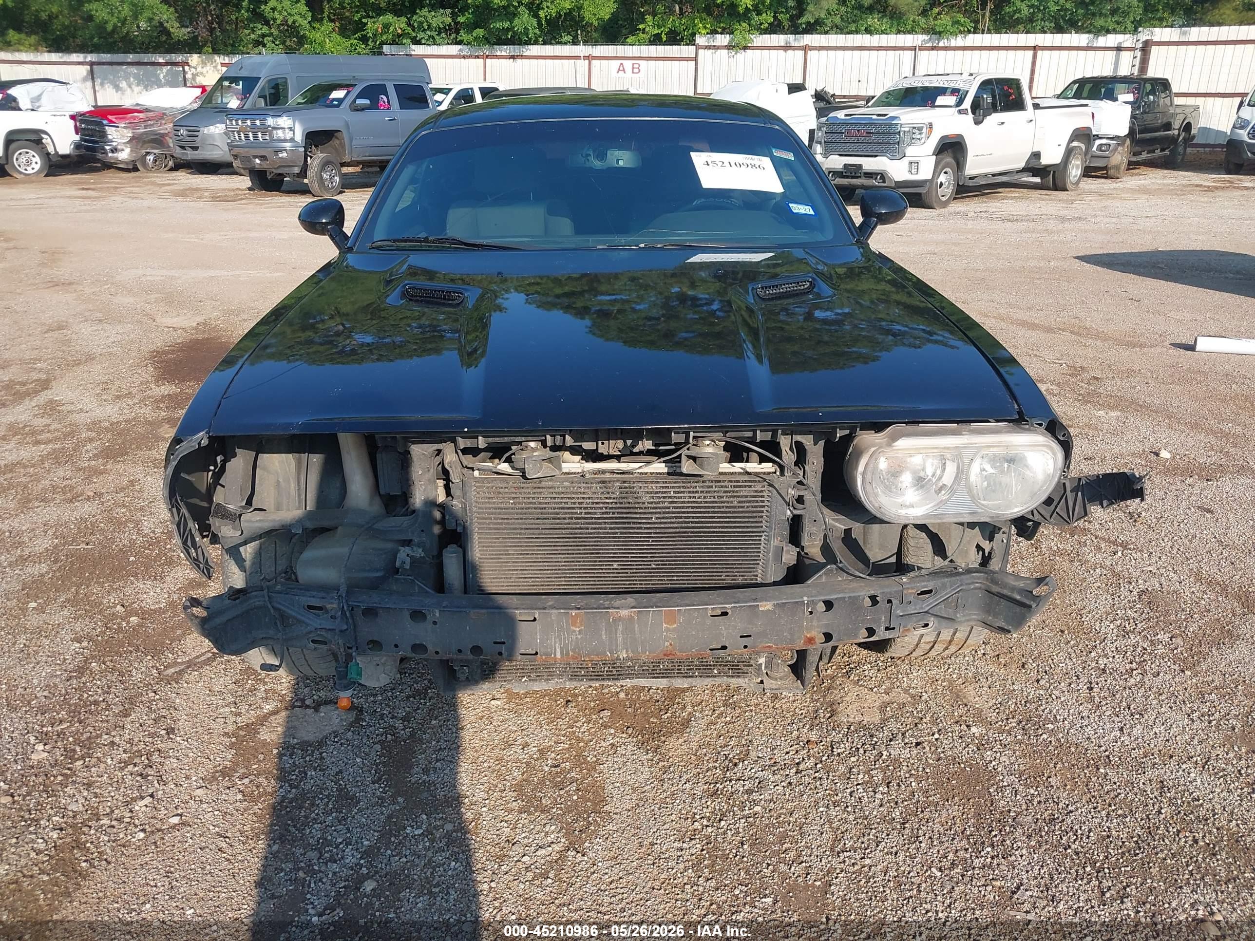 DODGE CHALLENGER image 6