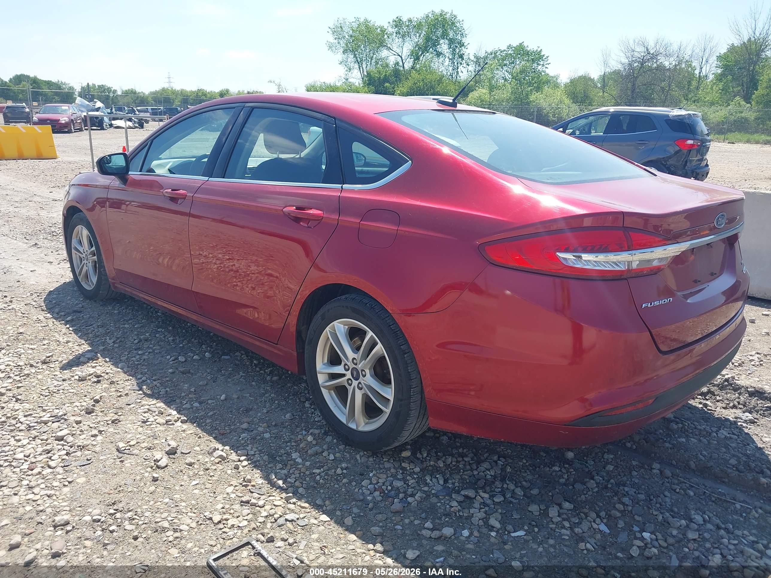 FORD FUSION image 3