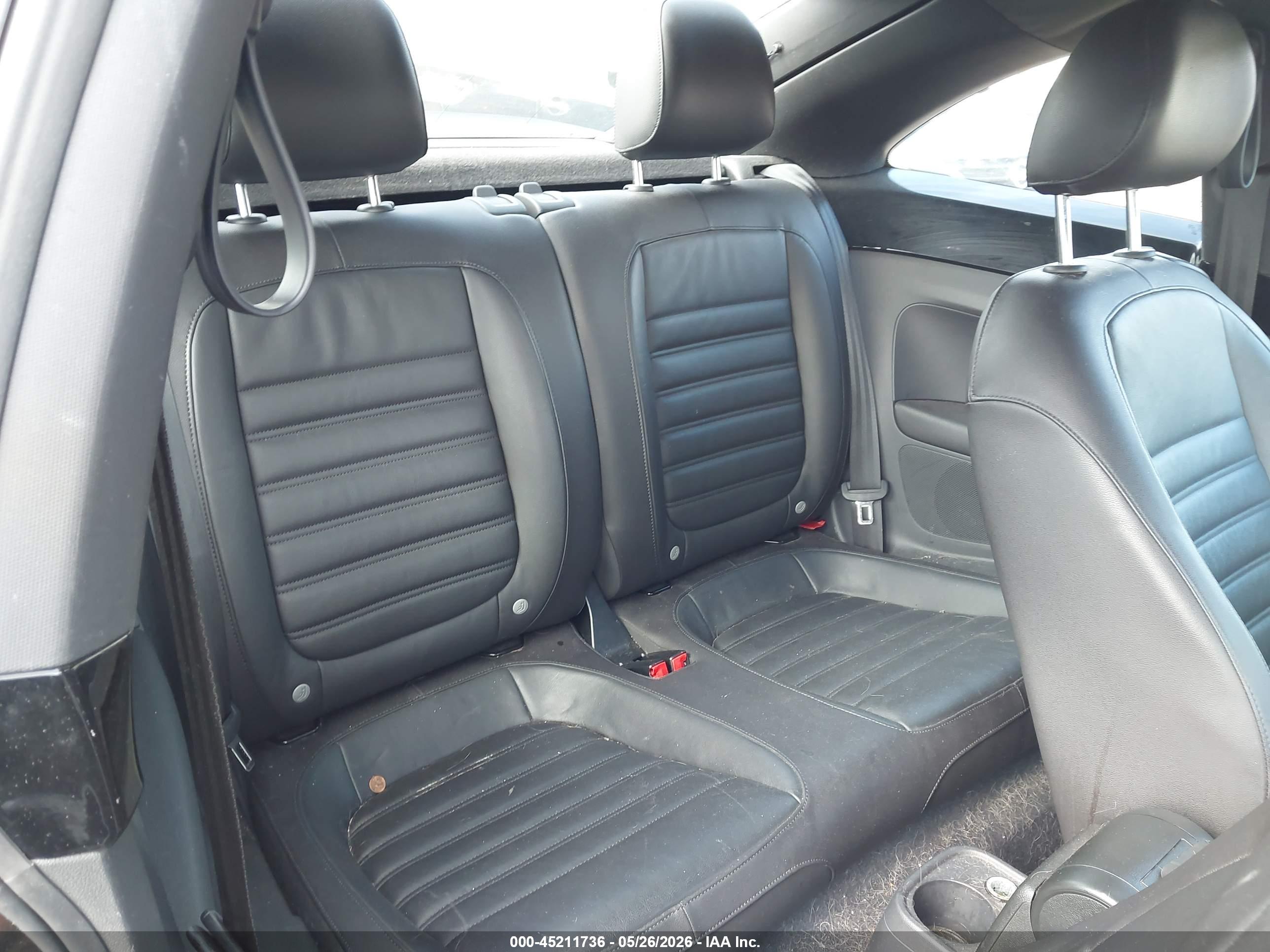 VOLKSWAGEN BEETLE image 8