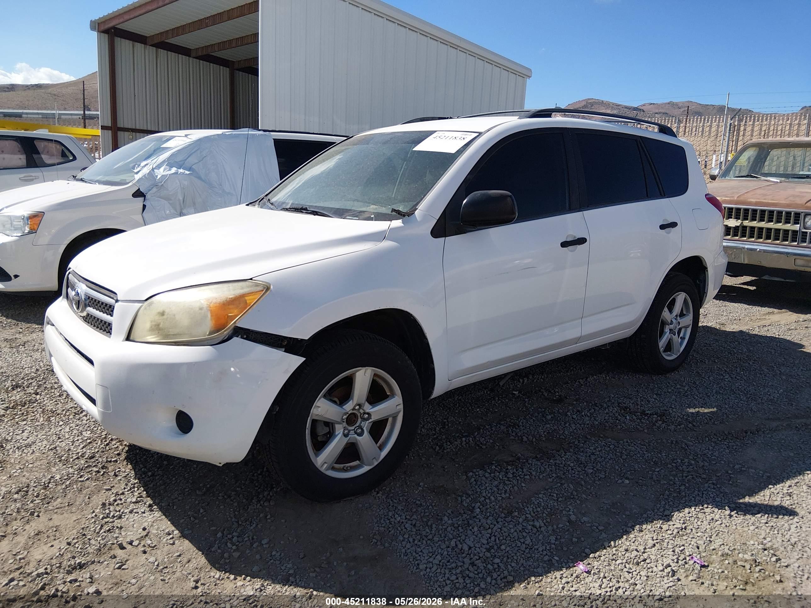 TOYOTA RAV4 image 2