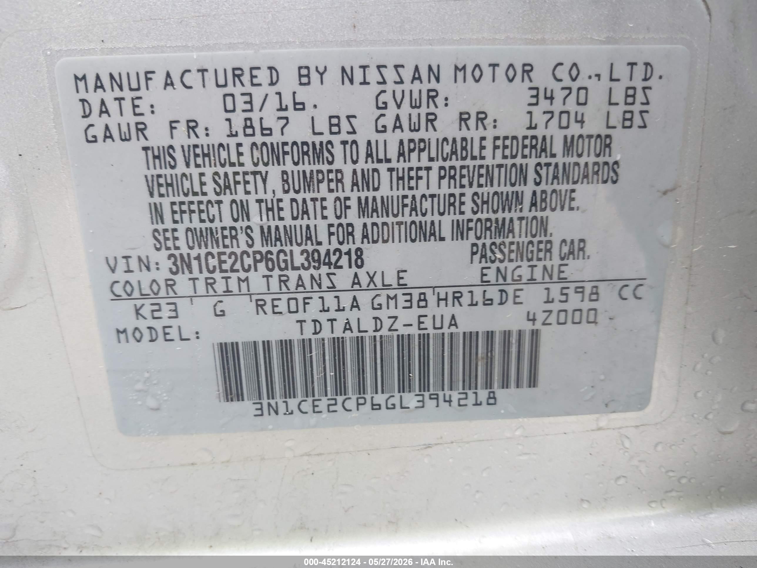 NISSAN VERSA image 9