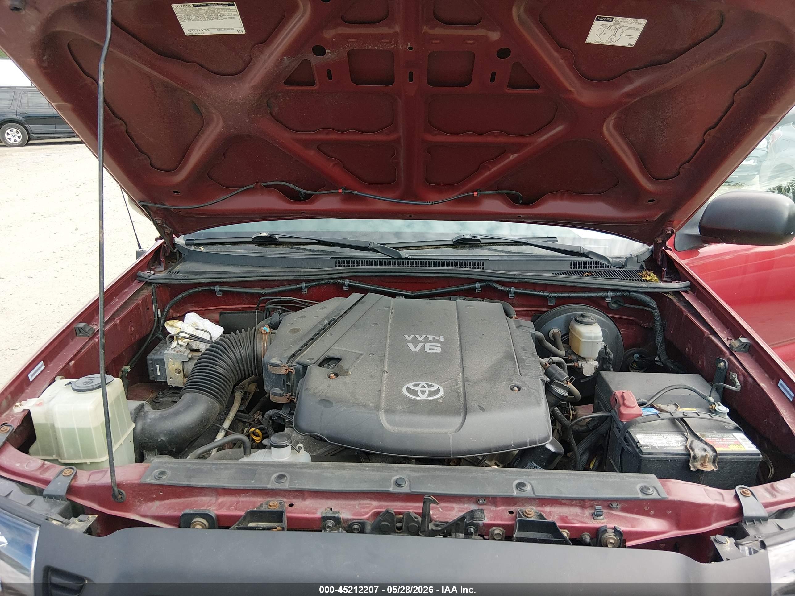 TOYOTA TACOMA image 10
