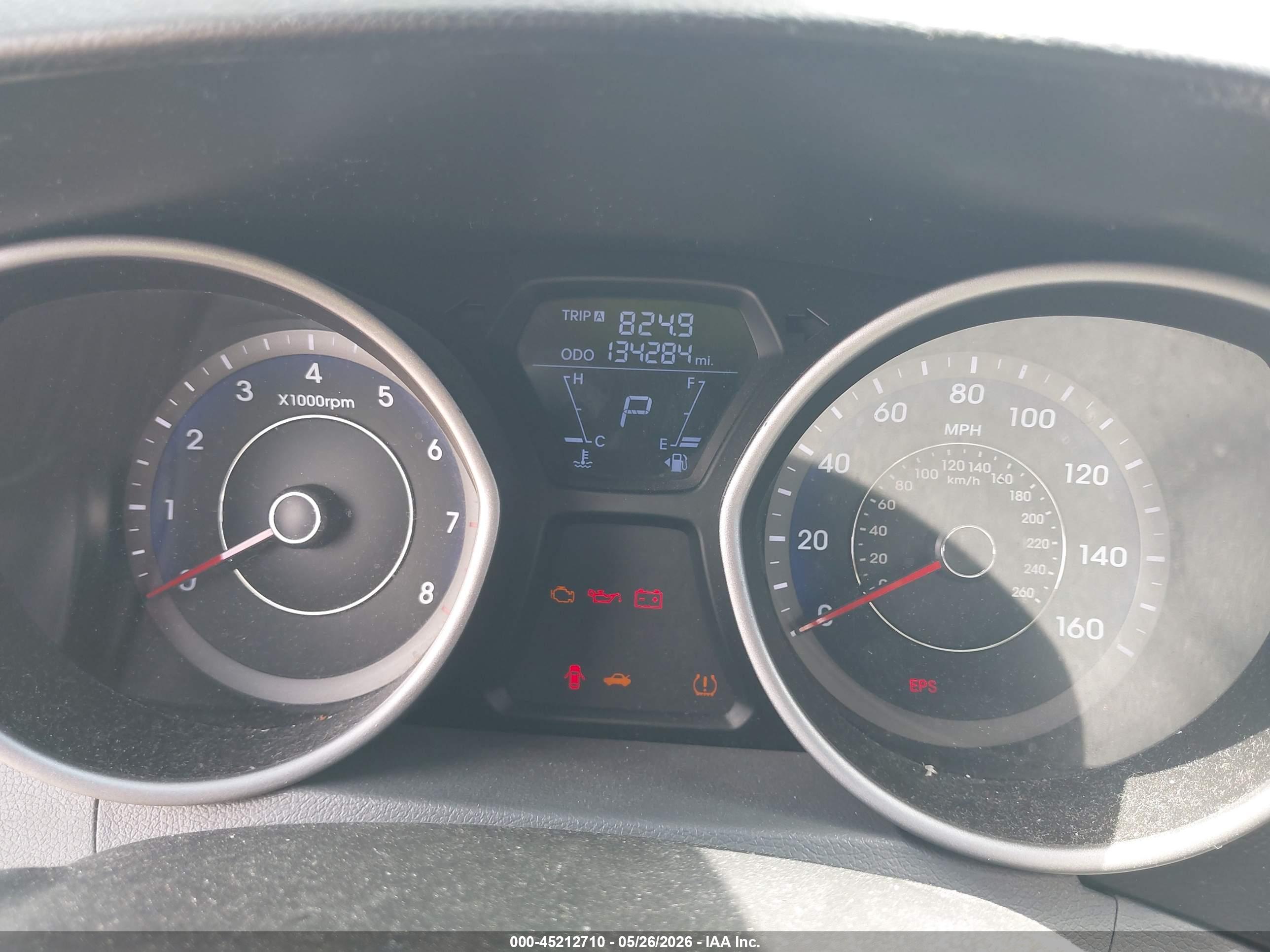 HYUNDAI ELANTRA image 7