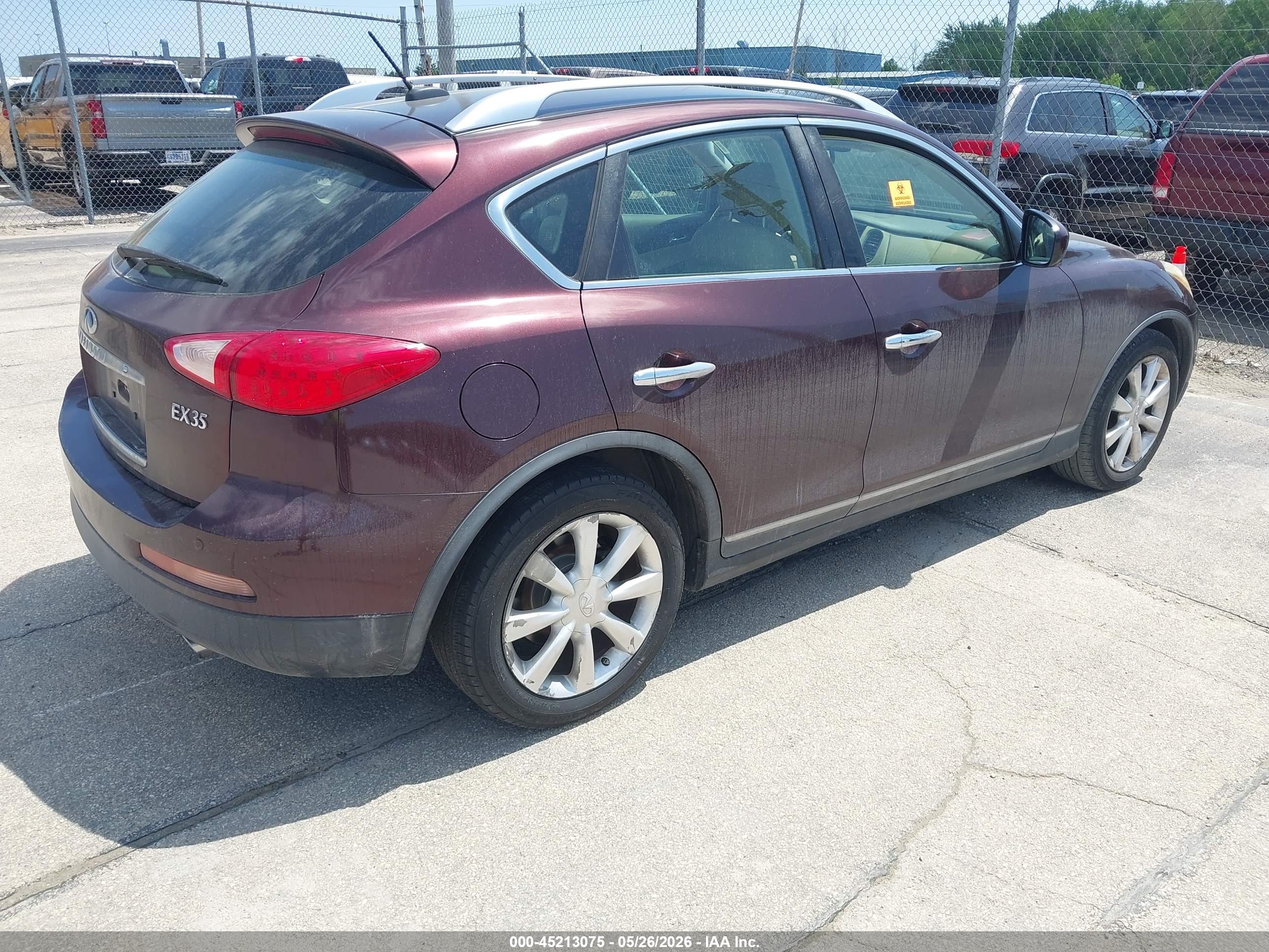 INFINITI EX35 image 4