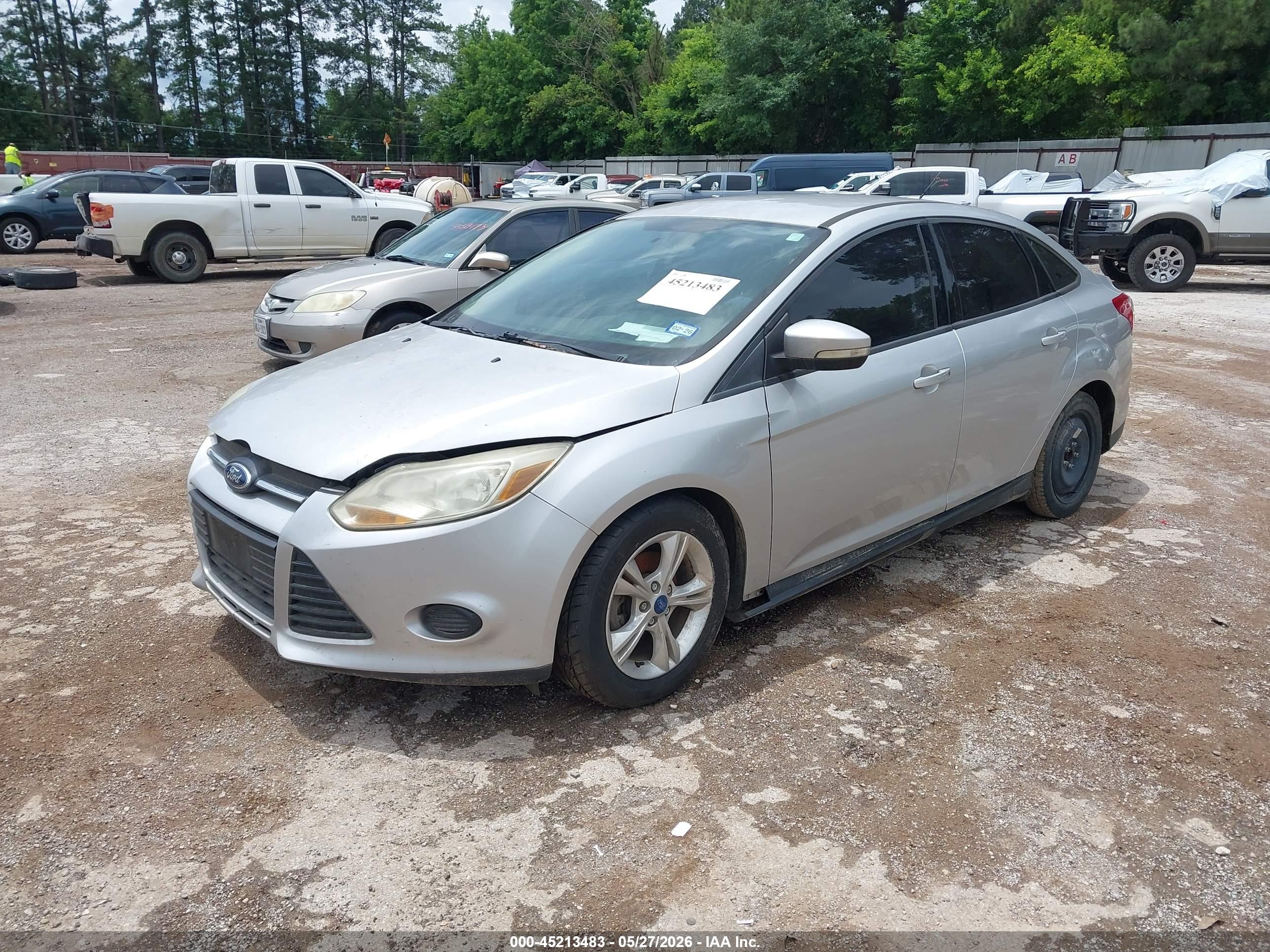 FORD FOCUS image 2
