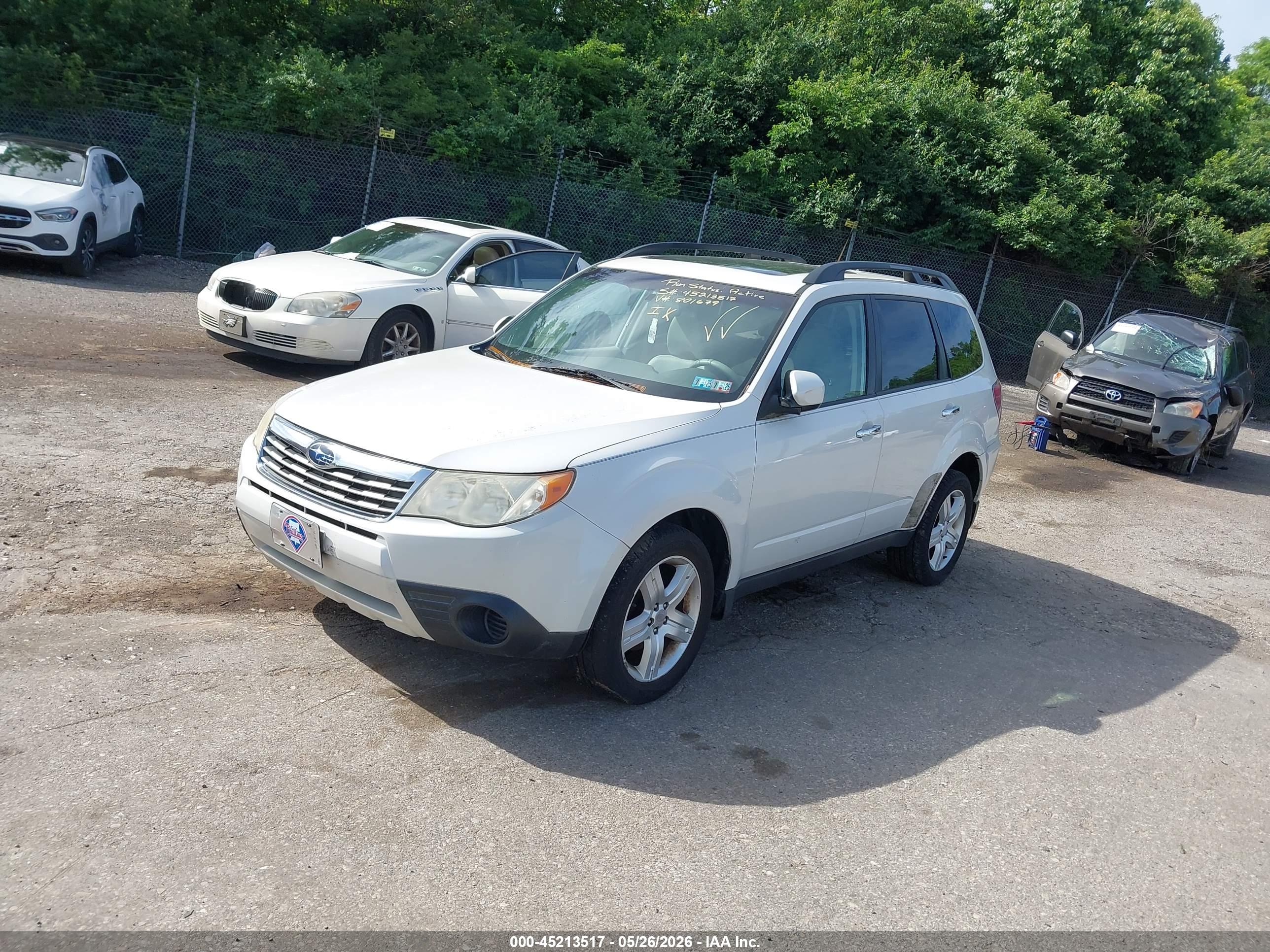 SUBARU FORESTER image 2
