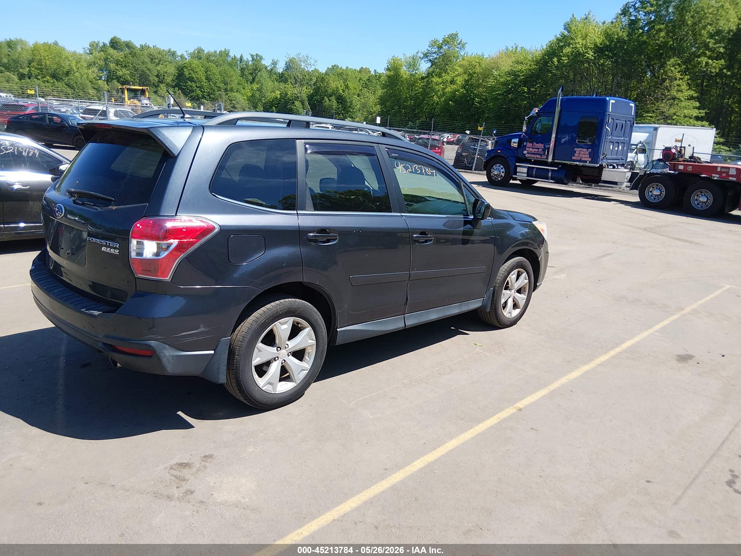 SUBARU FORESTER image 4