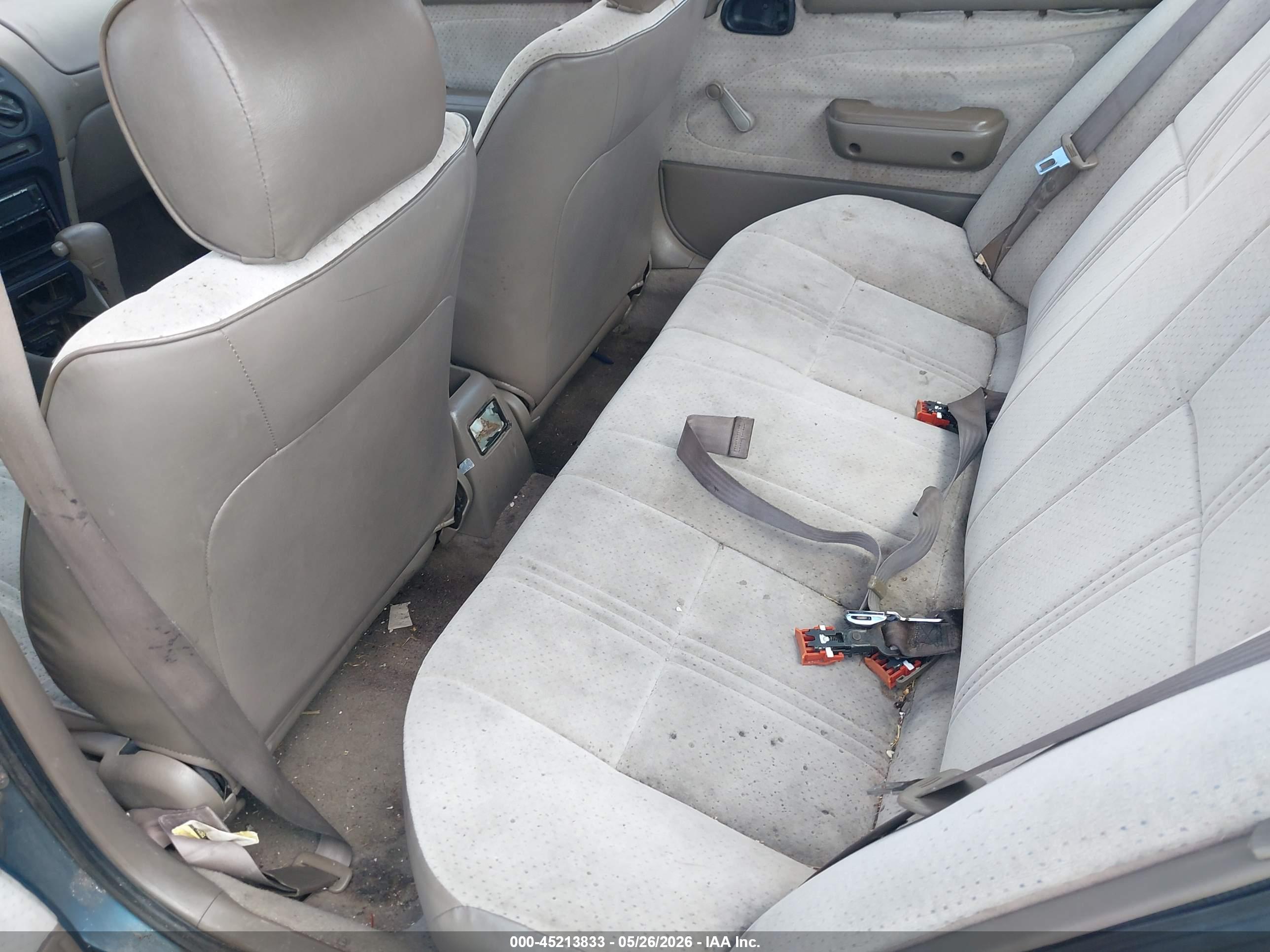 GEO PRIZM image 8