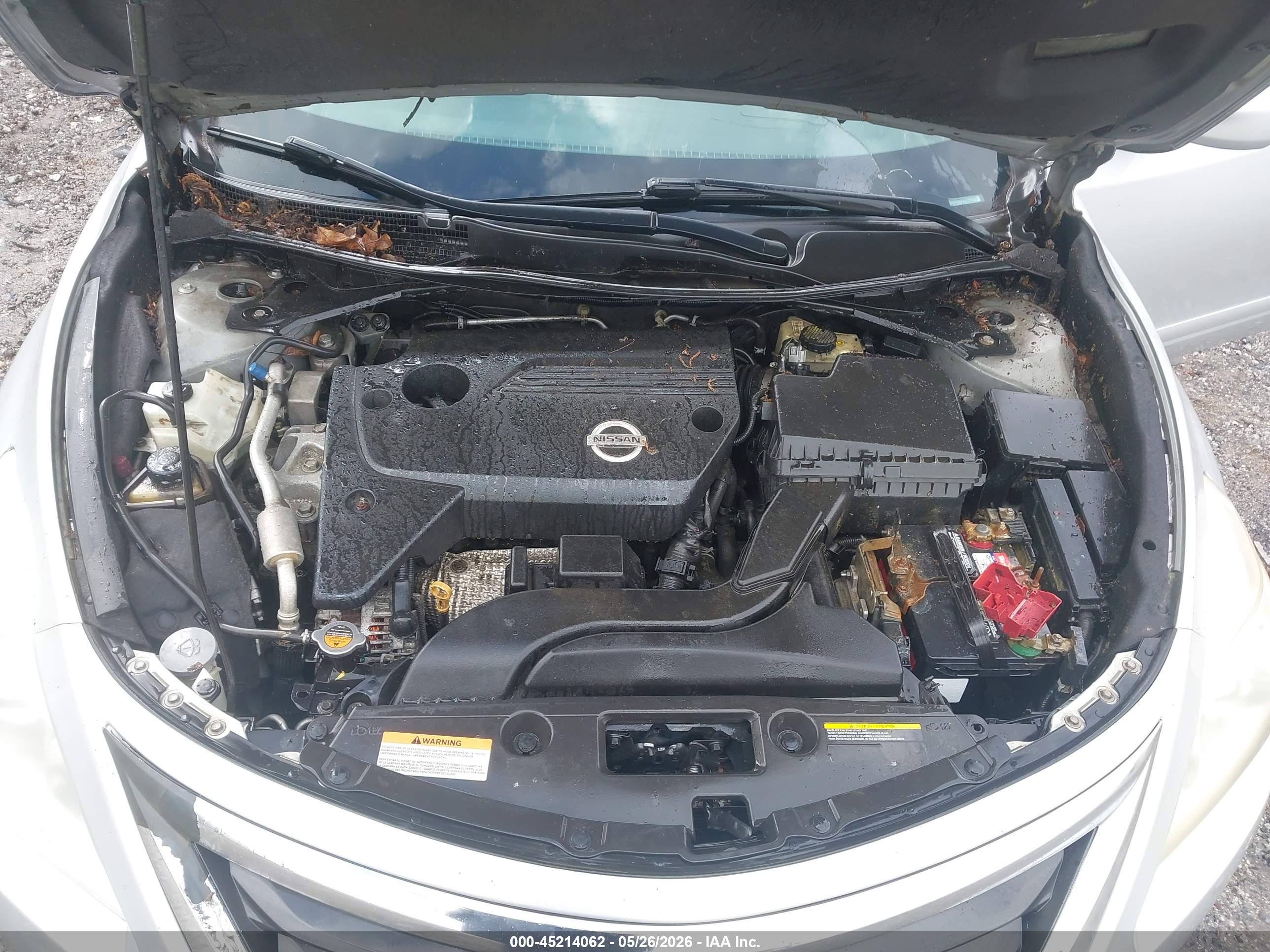 NISSAN ALTIMA image 10