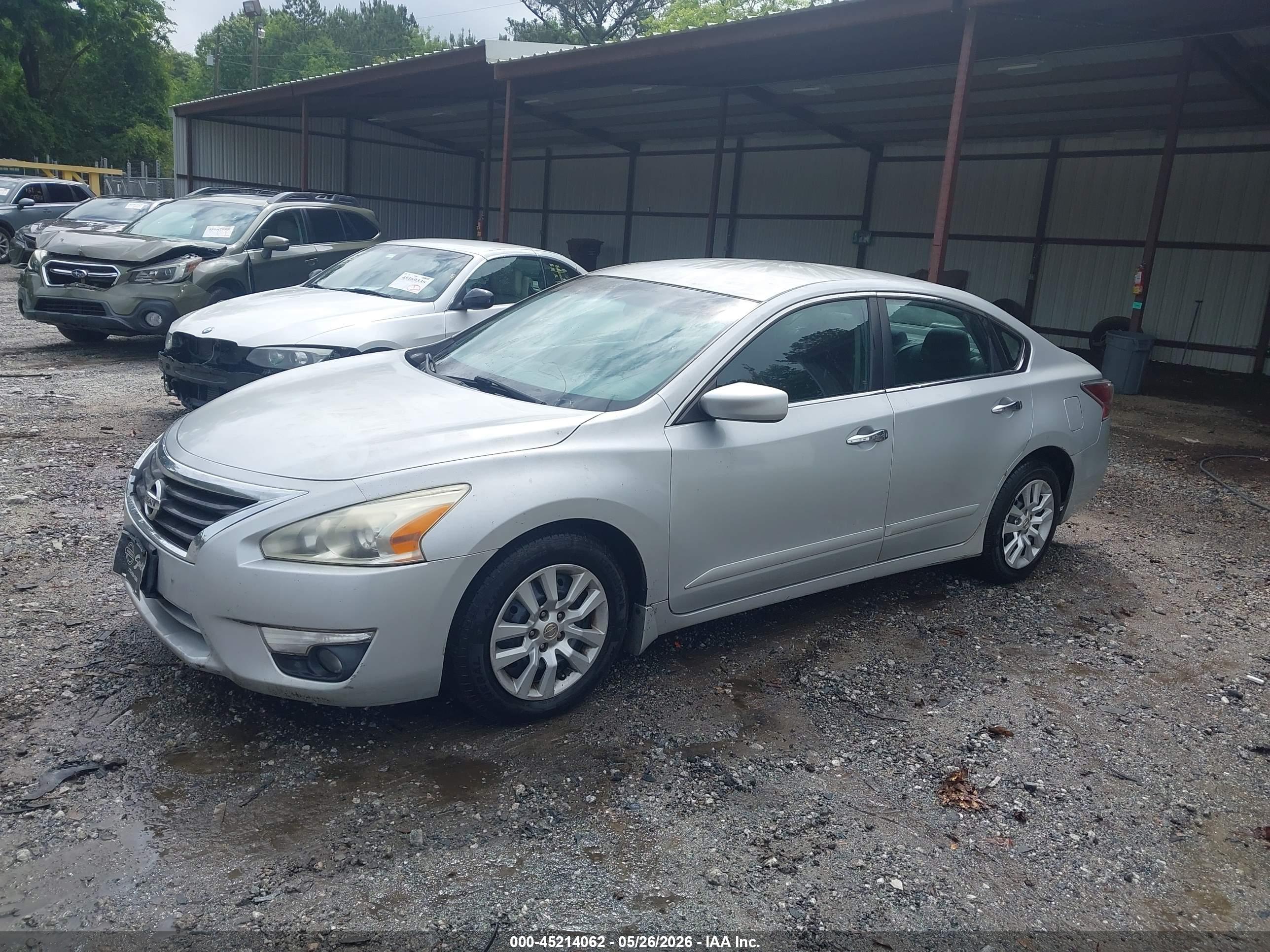 NISSAN ALTIMA image 2