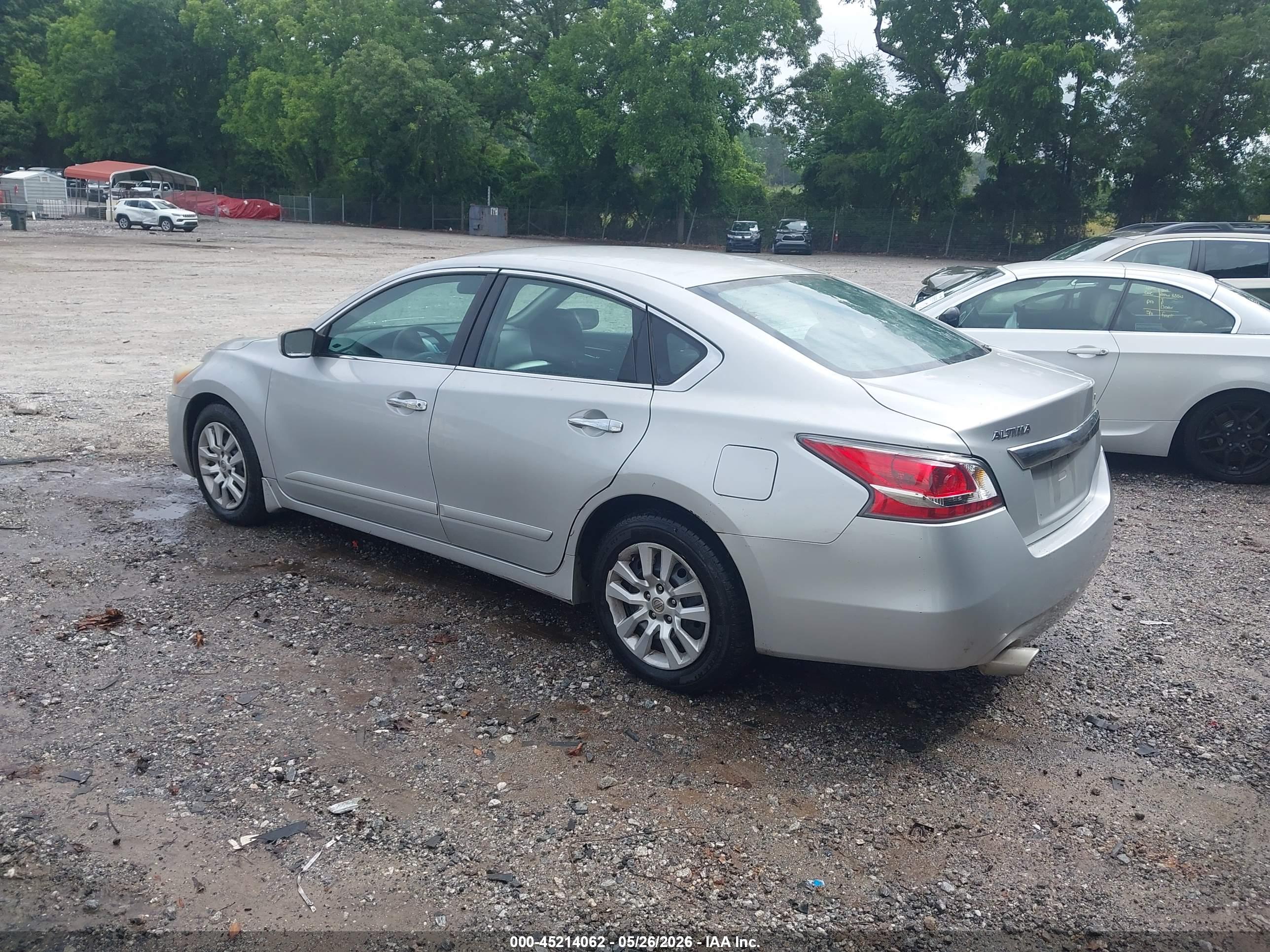 NISSAN ALTIMA image 3