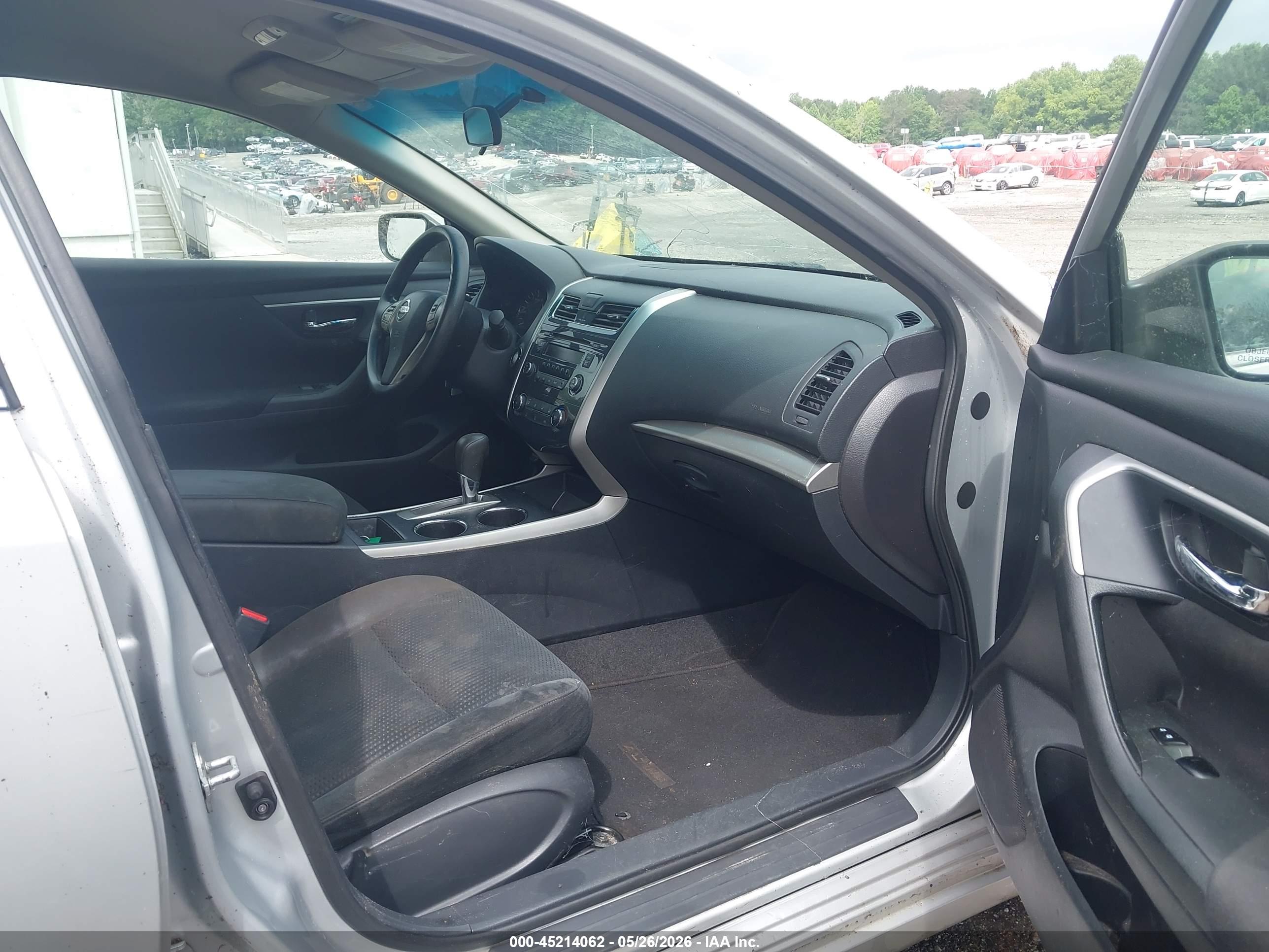 NISSAN ALTIMA image 5