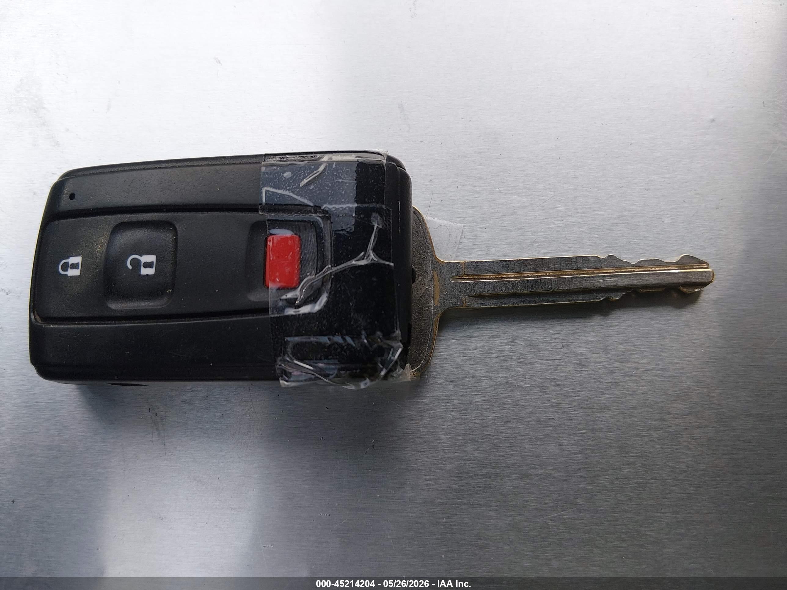TOYOTA PRIUS image 11
