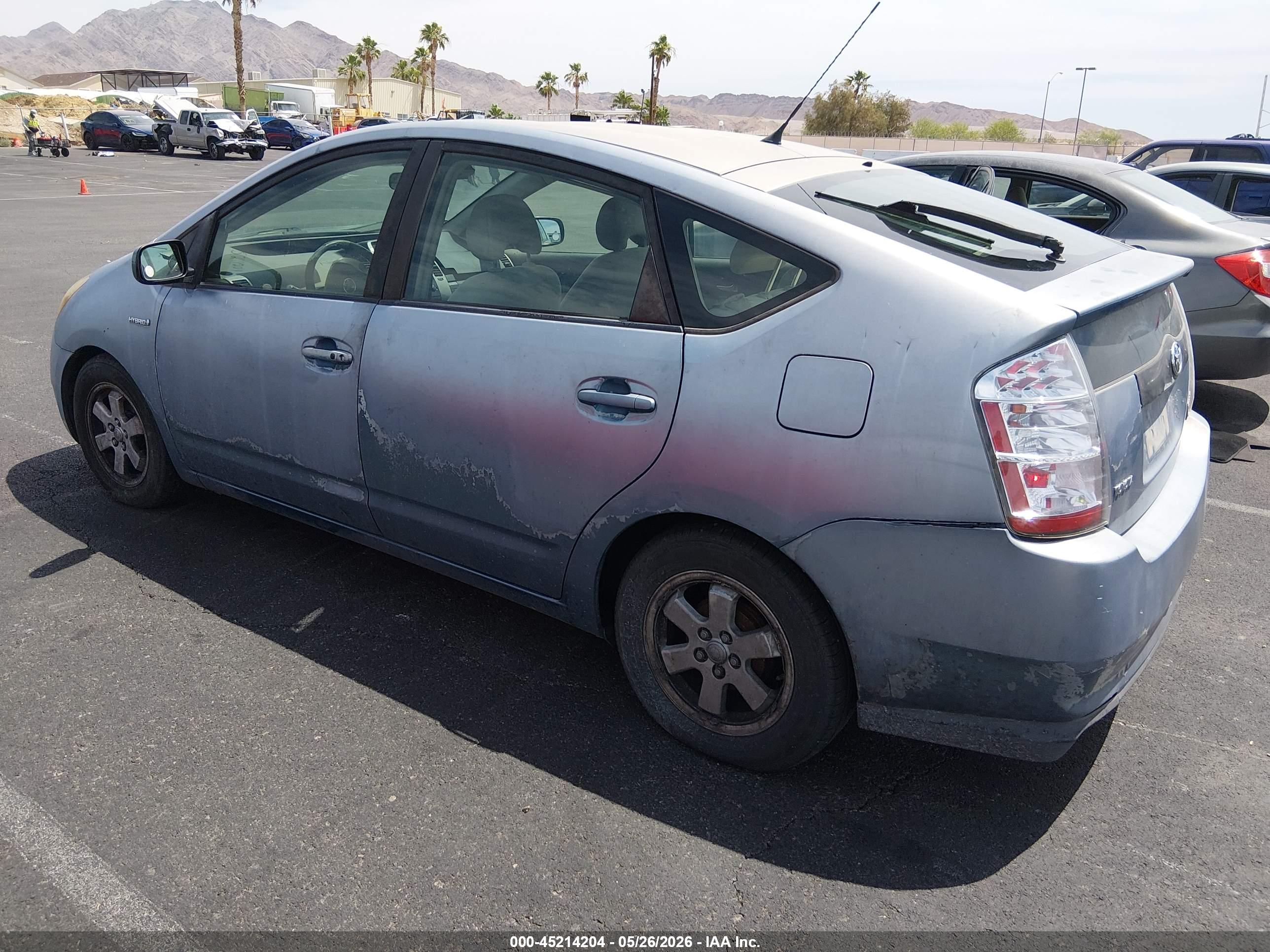TOYOTA PRIUS image 3