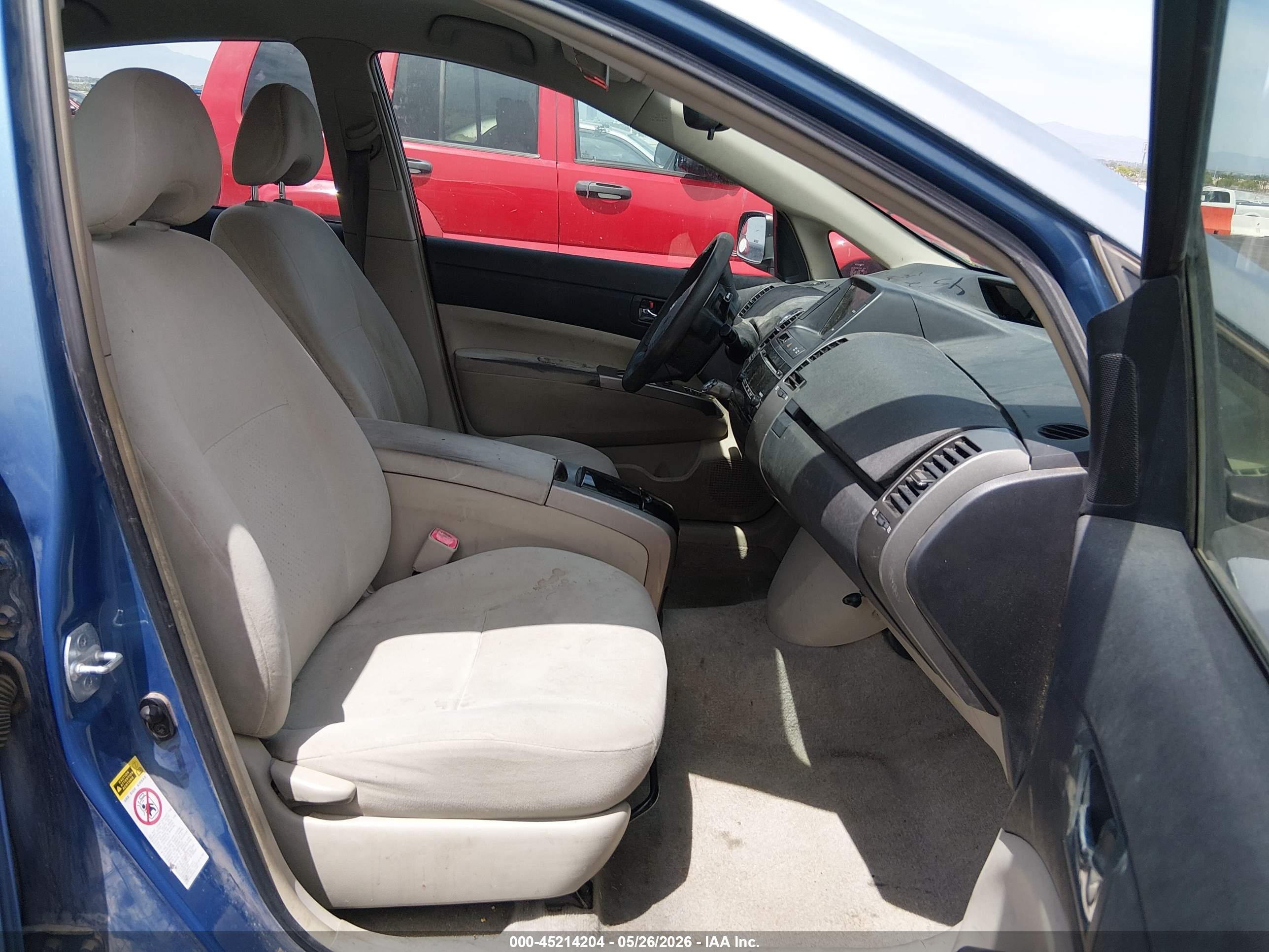TOYOTA PRIUS image 5