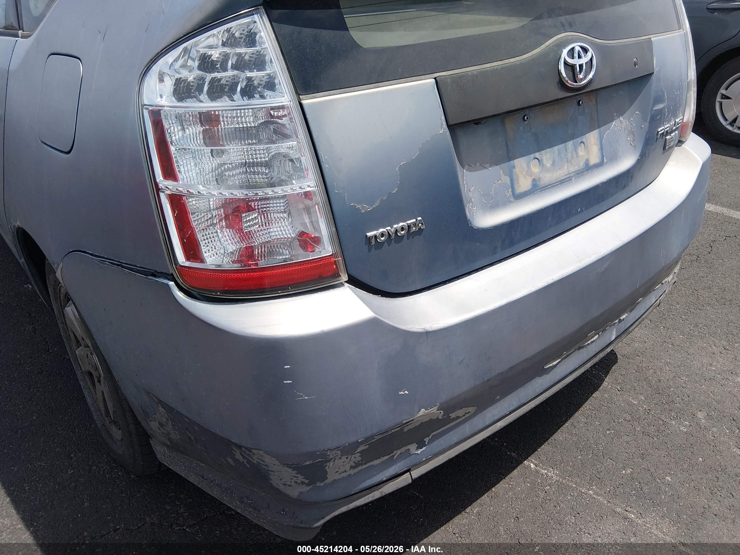 TOYOTA PRIUS image 6