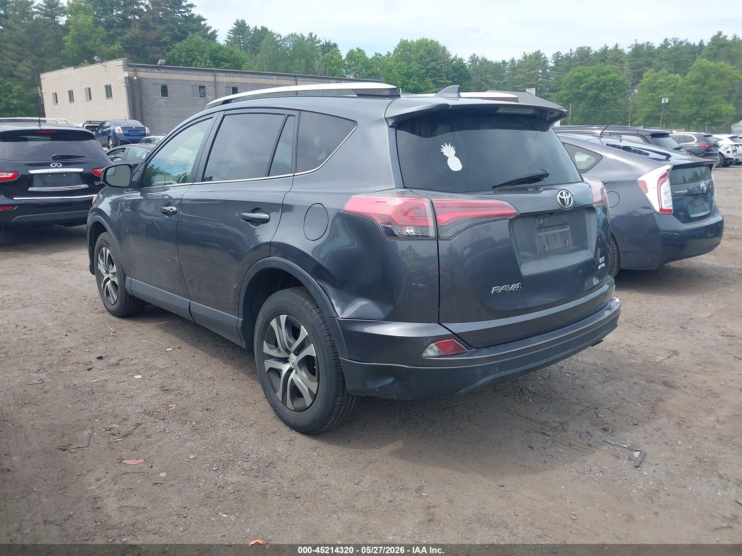 TOYOTA RAV4 image 3