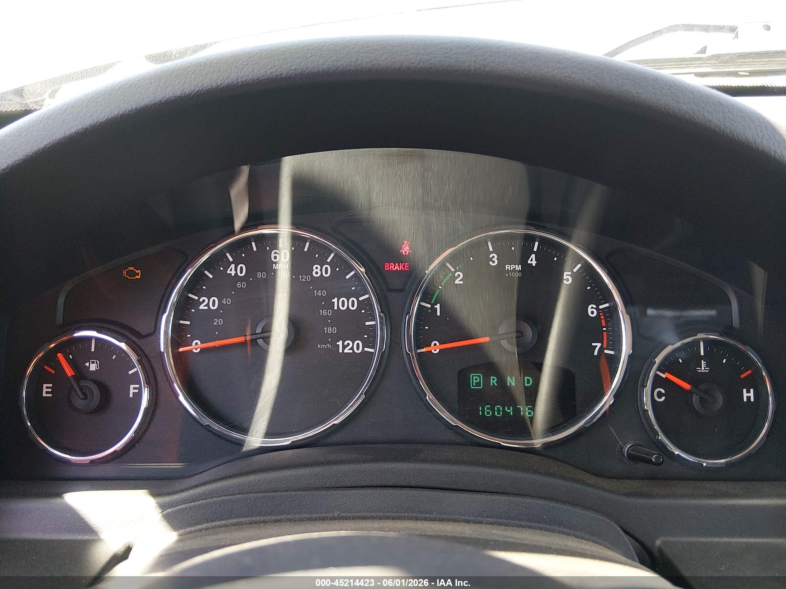 JEEP LIBERTY image 7