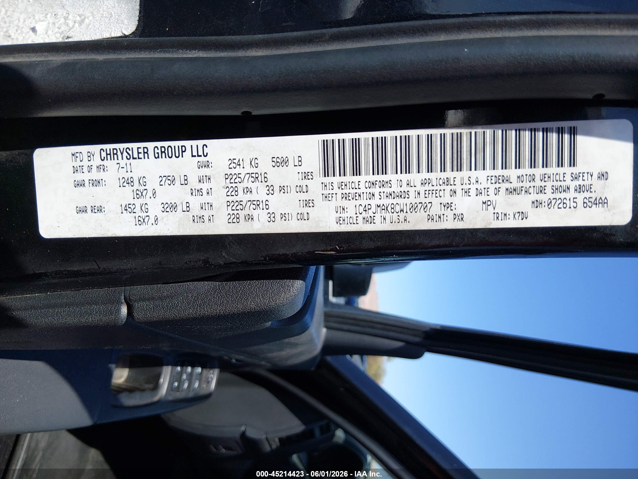 JEEP LIBERTY image 9