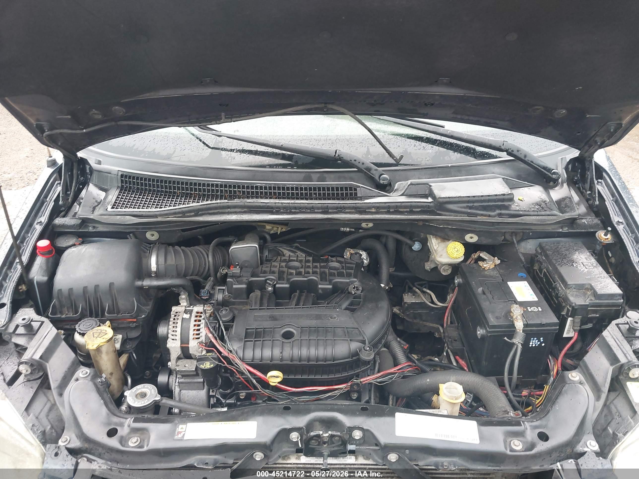 CHRYSLER TOWN image 10