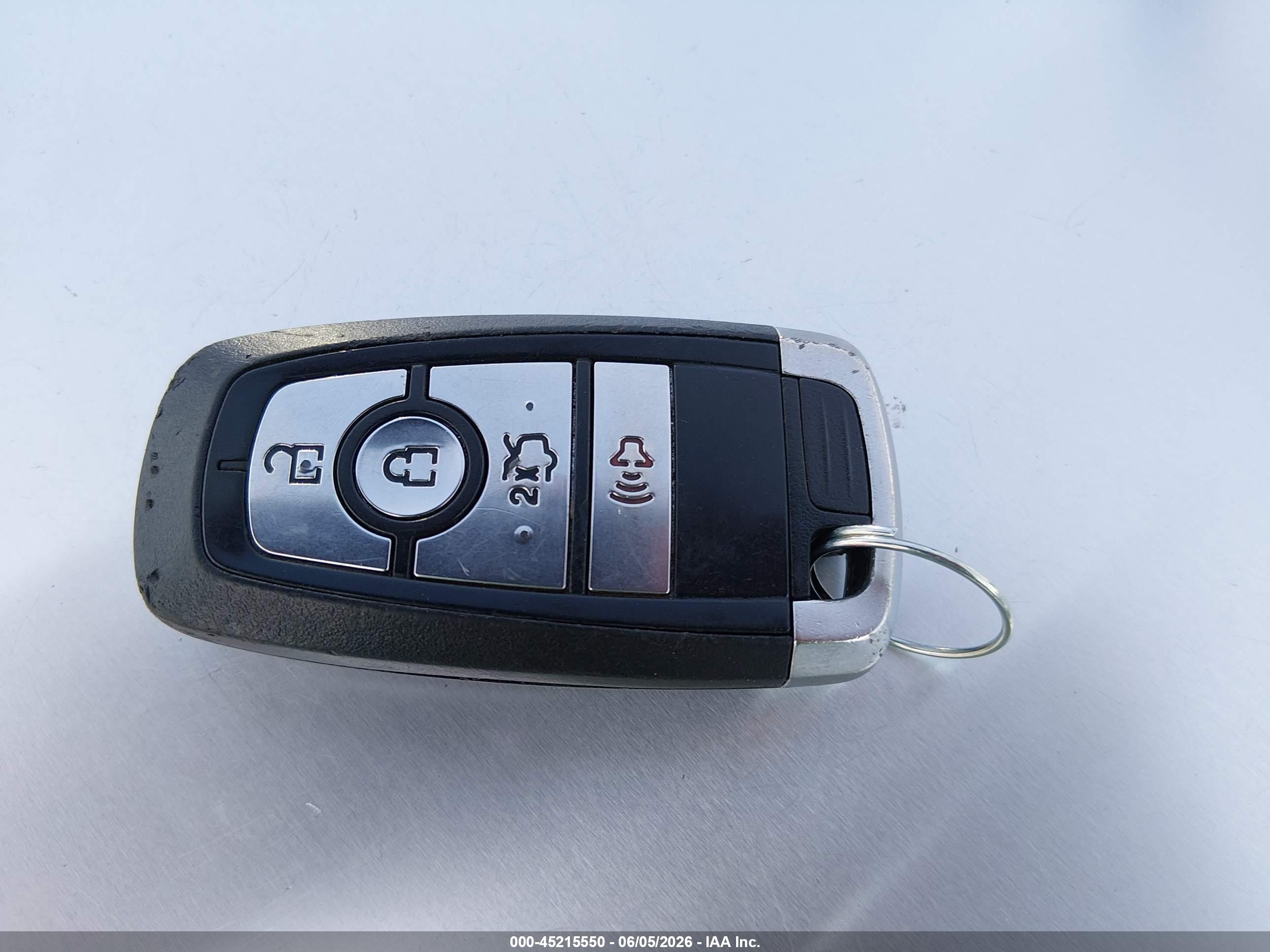 FORD FUSION image 11