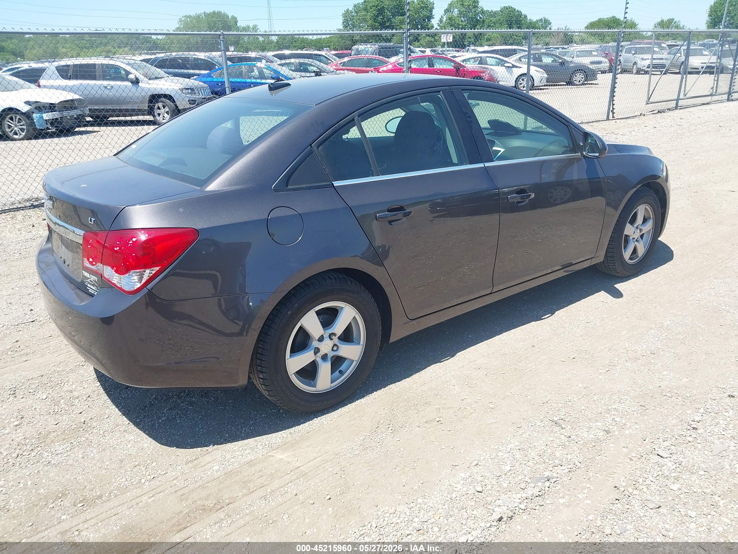 CHEVROLET CRUZE image 4