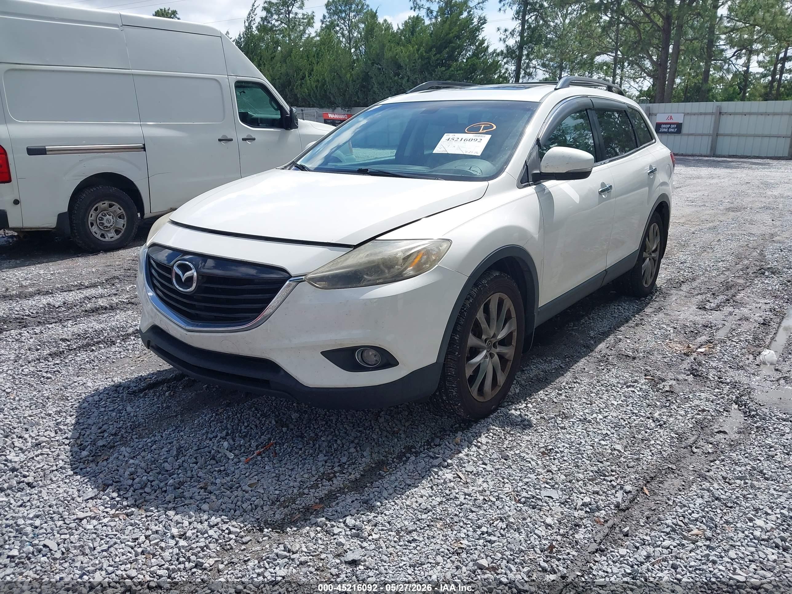 MAZDA CX-9 image 2