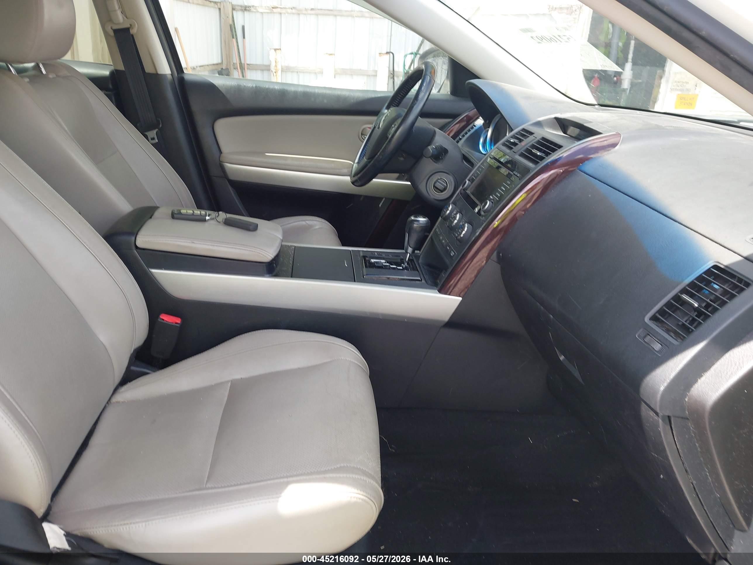 MAZDA CX-9 image 5