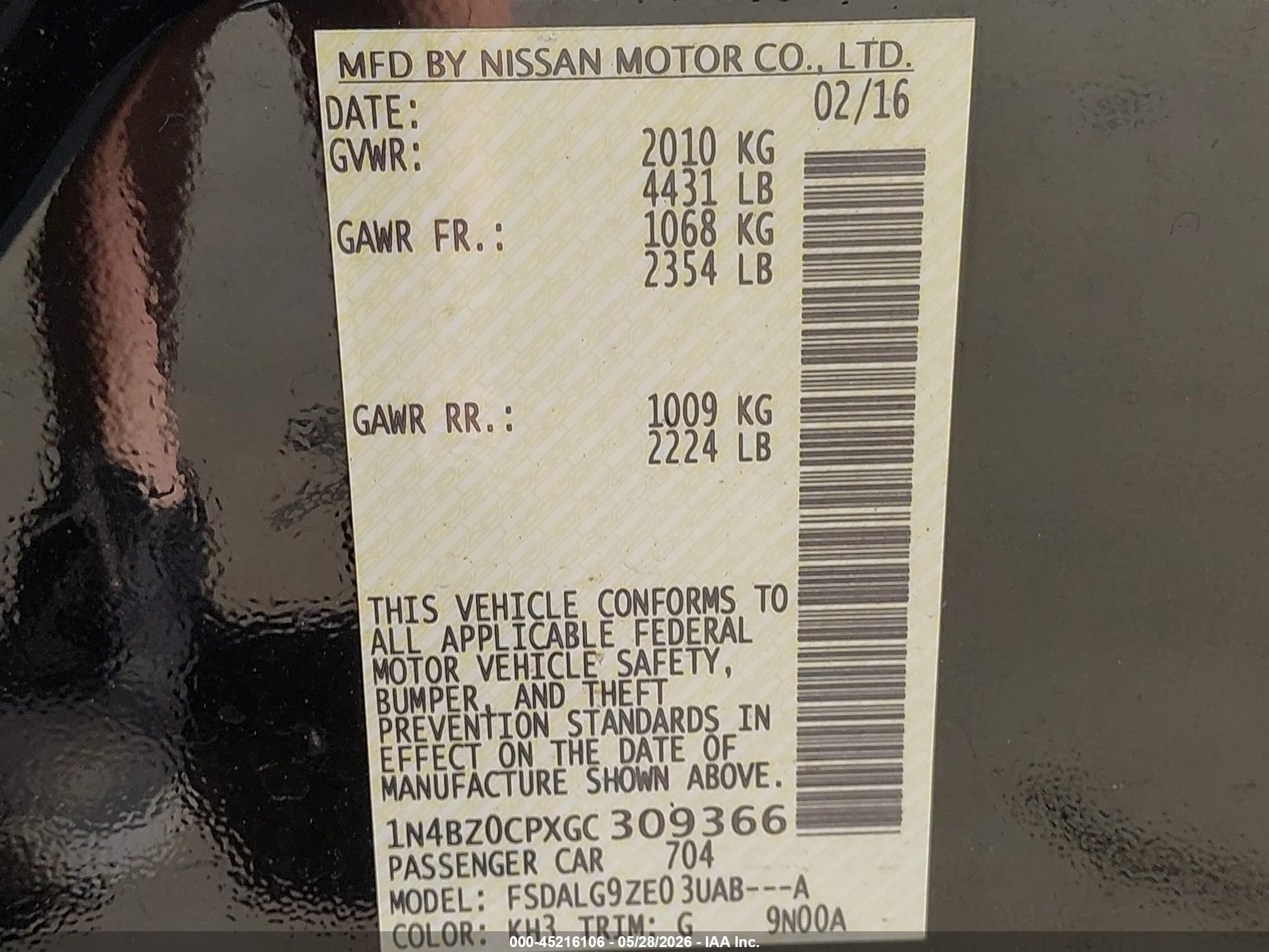 NISSAN LEAF image 9