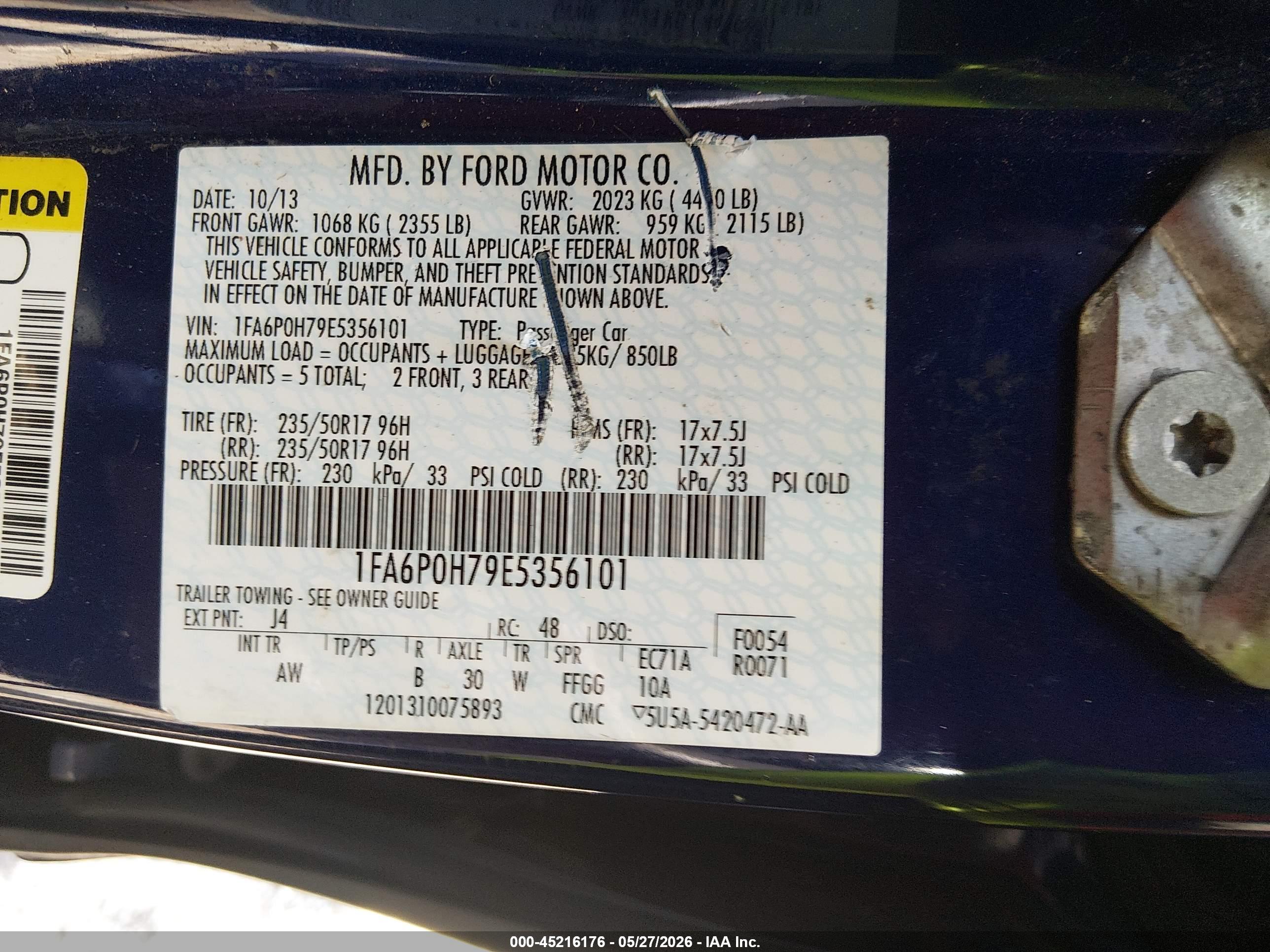 FORD FUSION image 9