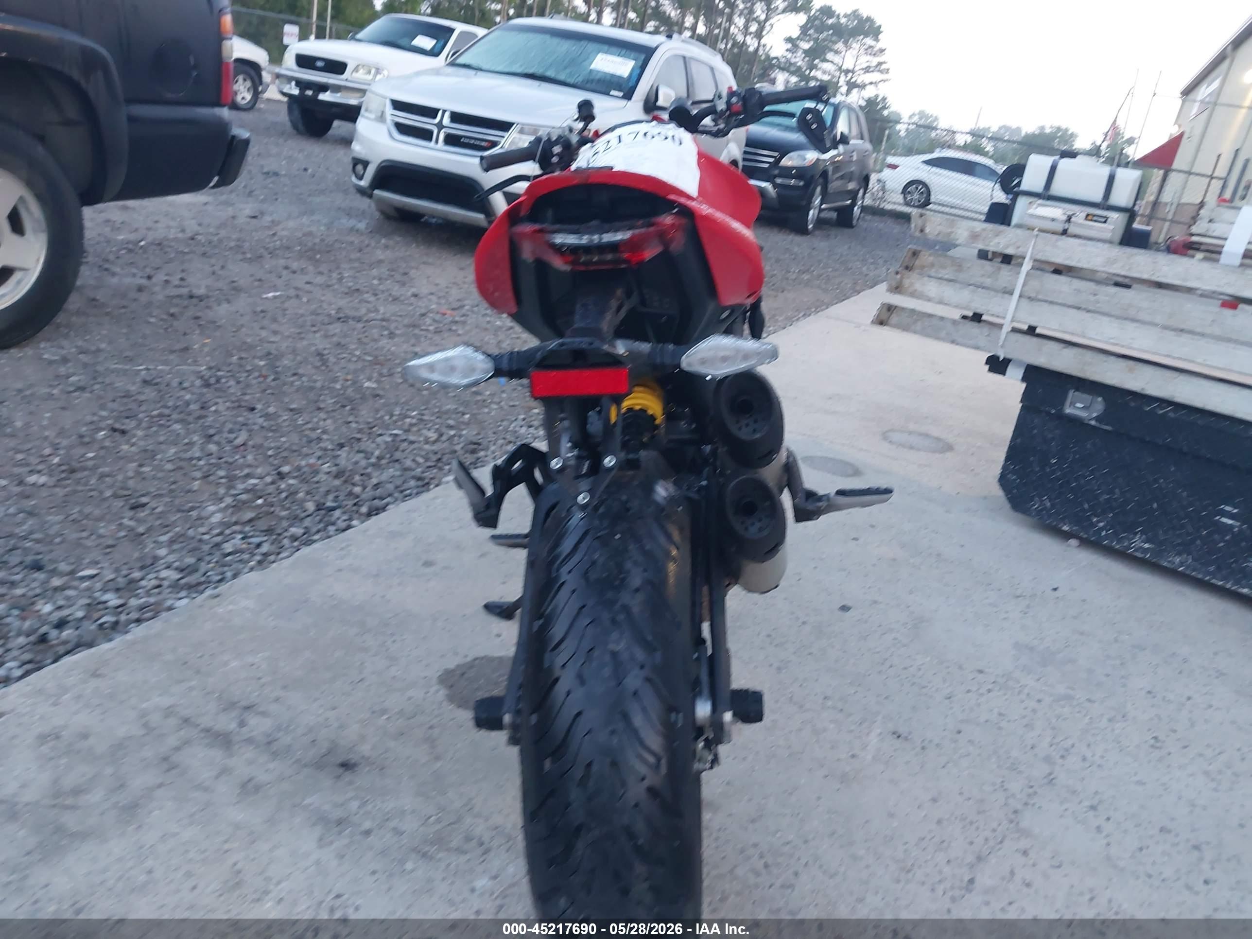 DUCATI MONSTER image 6