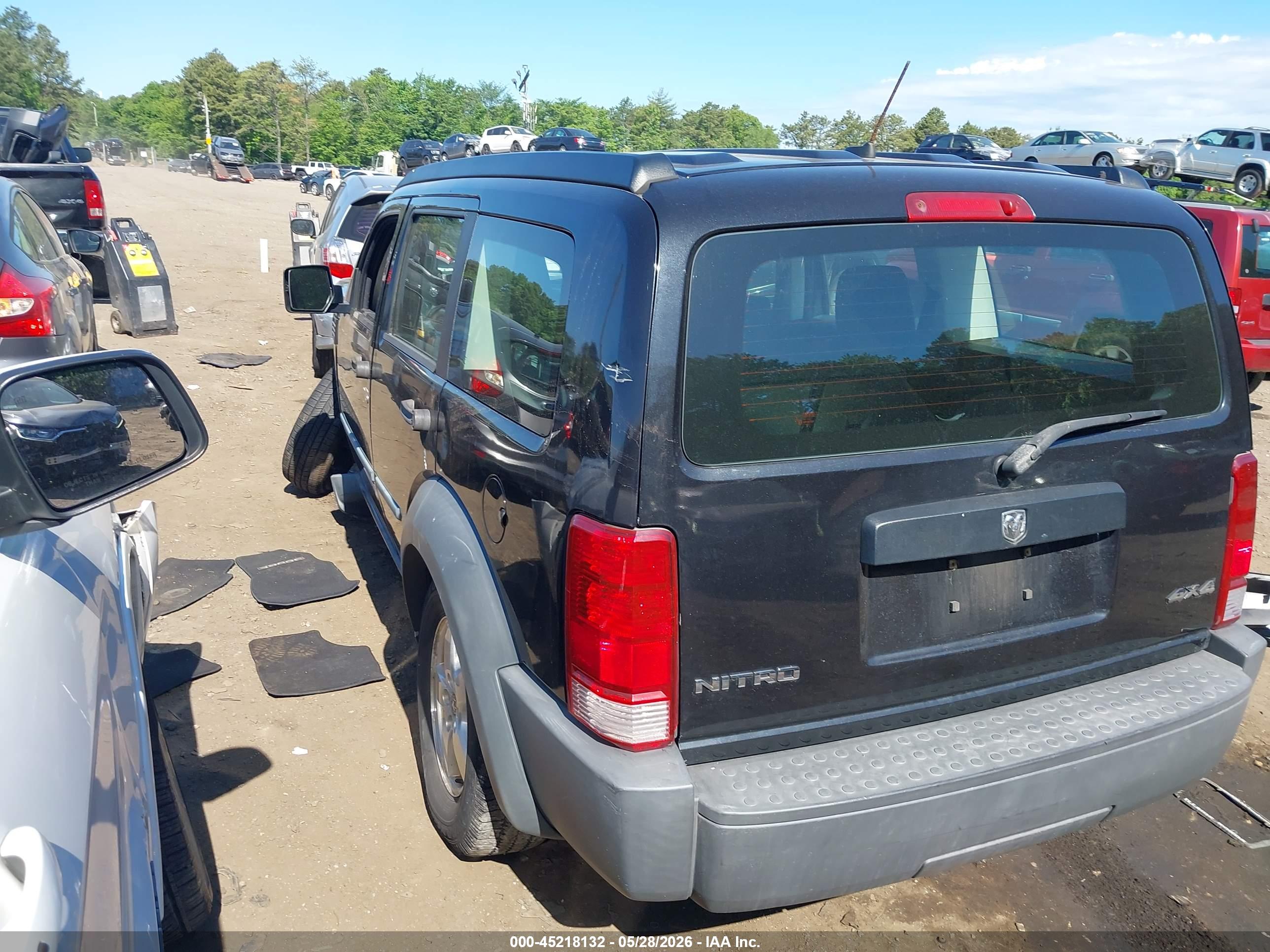 DODGE NITRO image 3