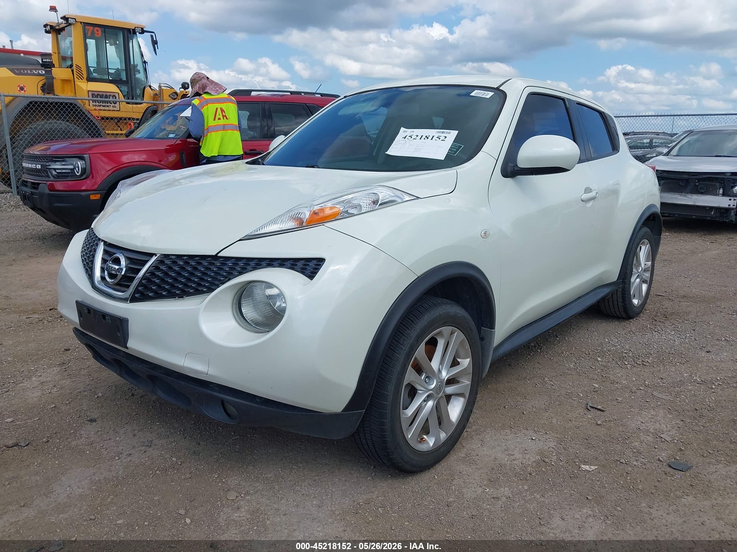 NISSAN JUKE image 2