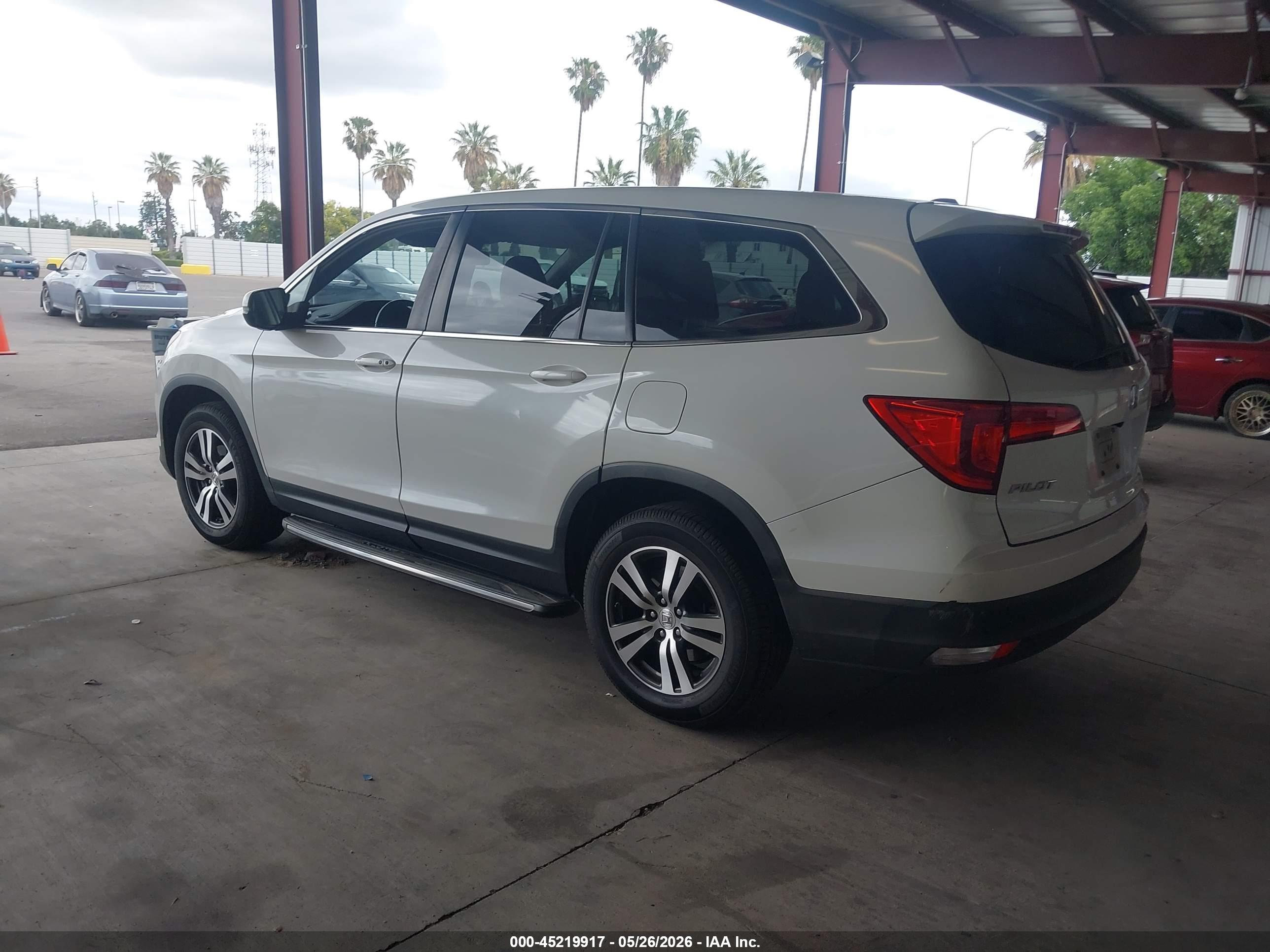 HONDA PILOT image 3