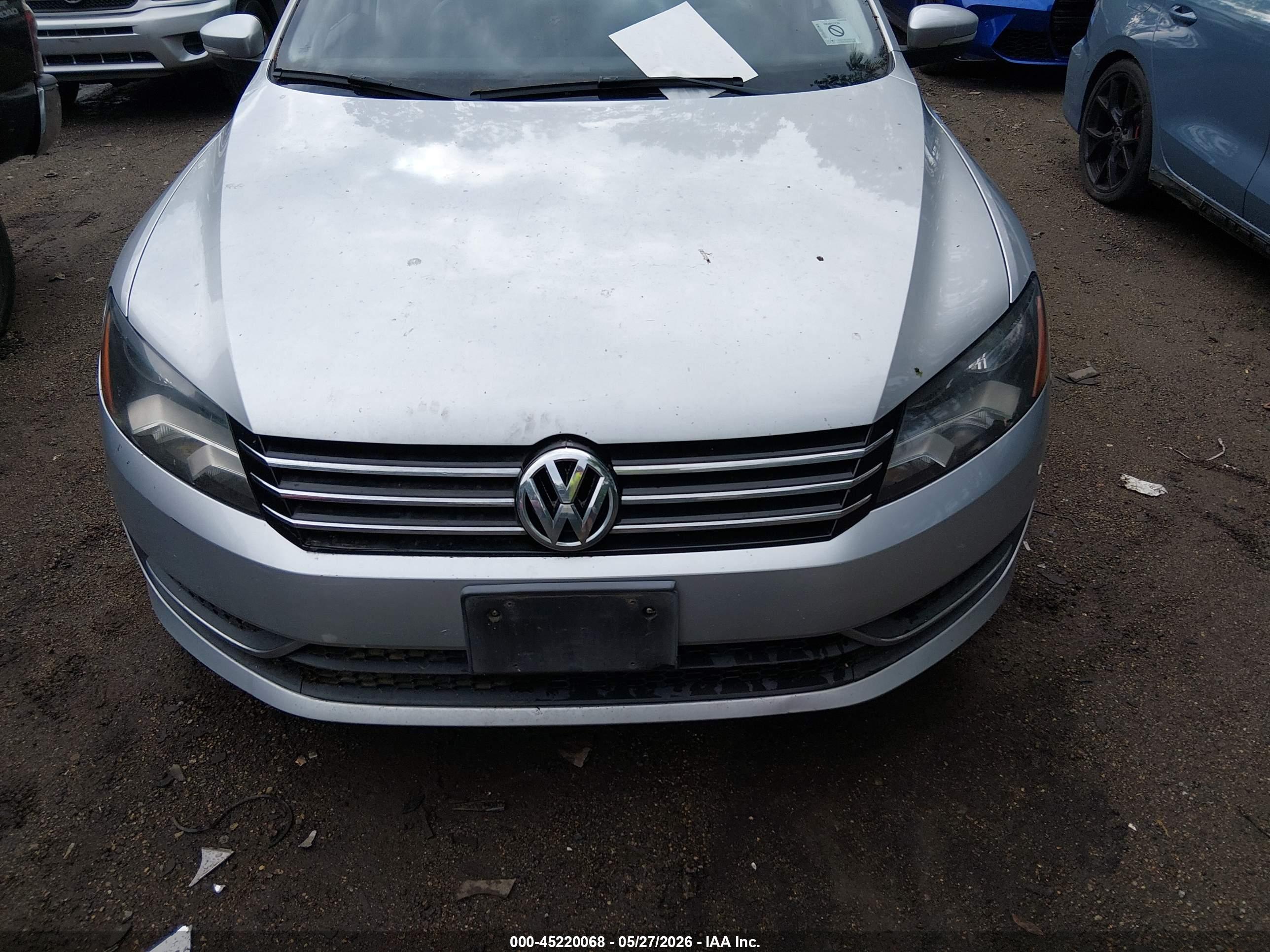 VOLKSWAGEN PASSAT image 6